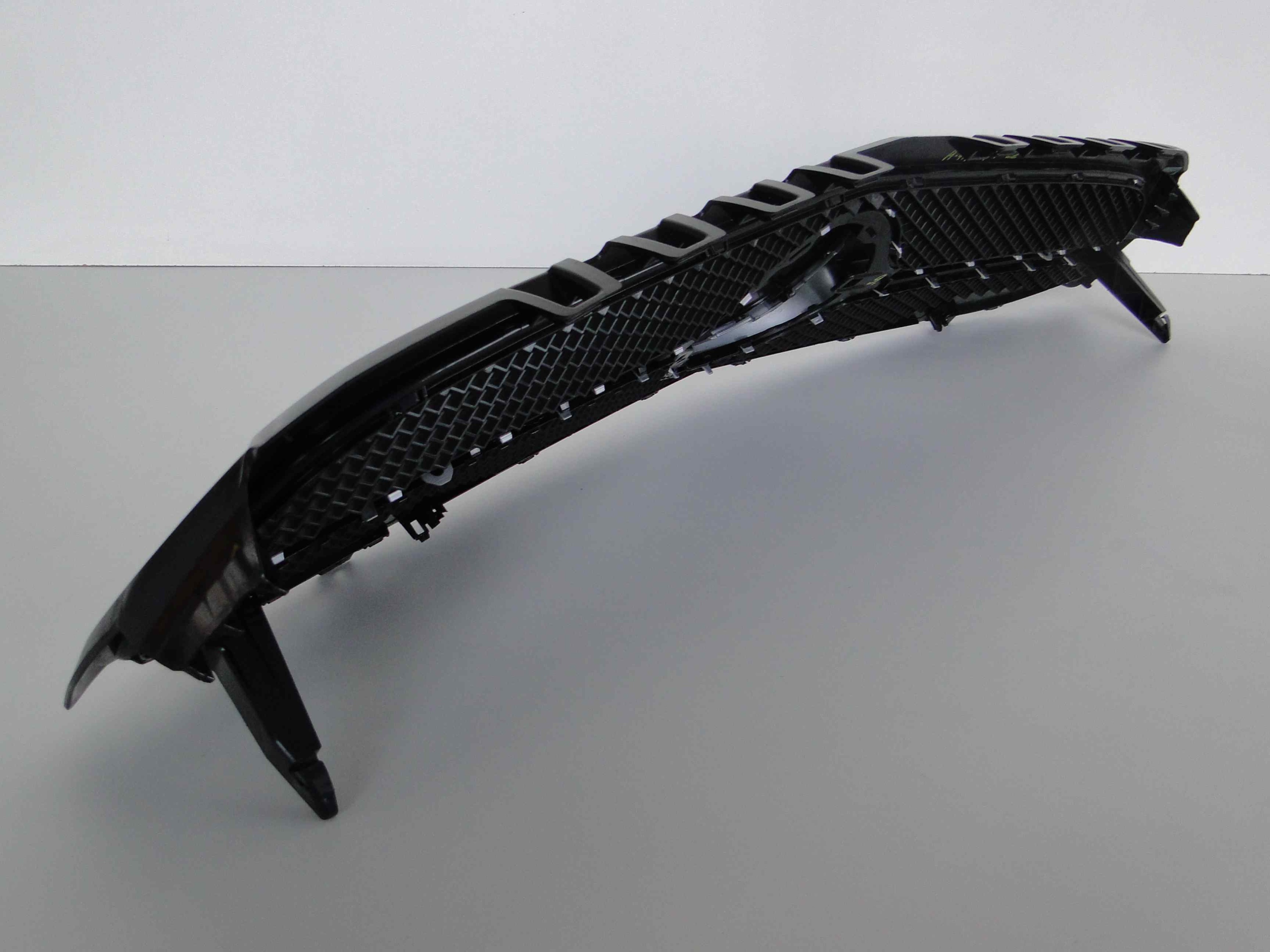 MERCEDES A KLASA W177 177 GRILL ATRAPA ORYGINAŁ Strona zabudowy przód