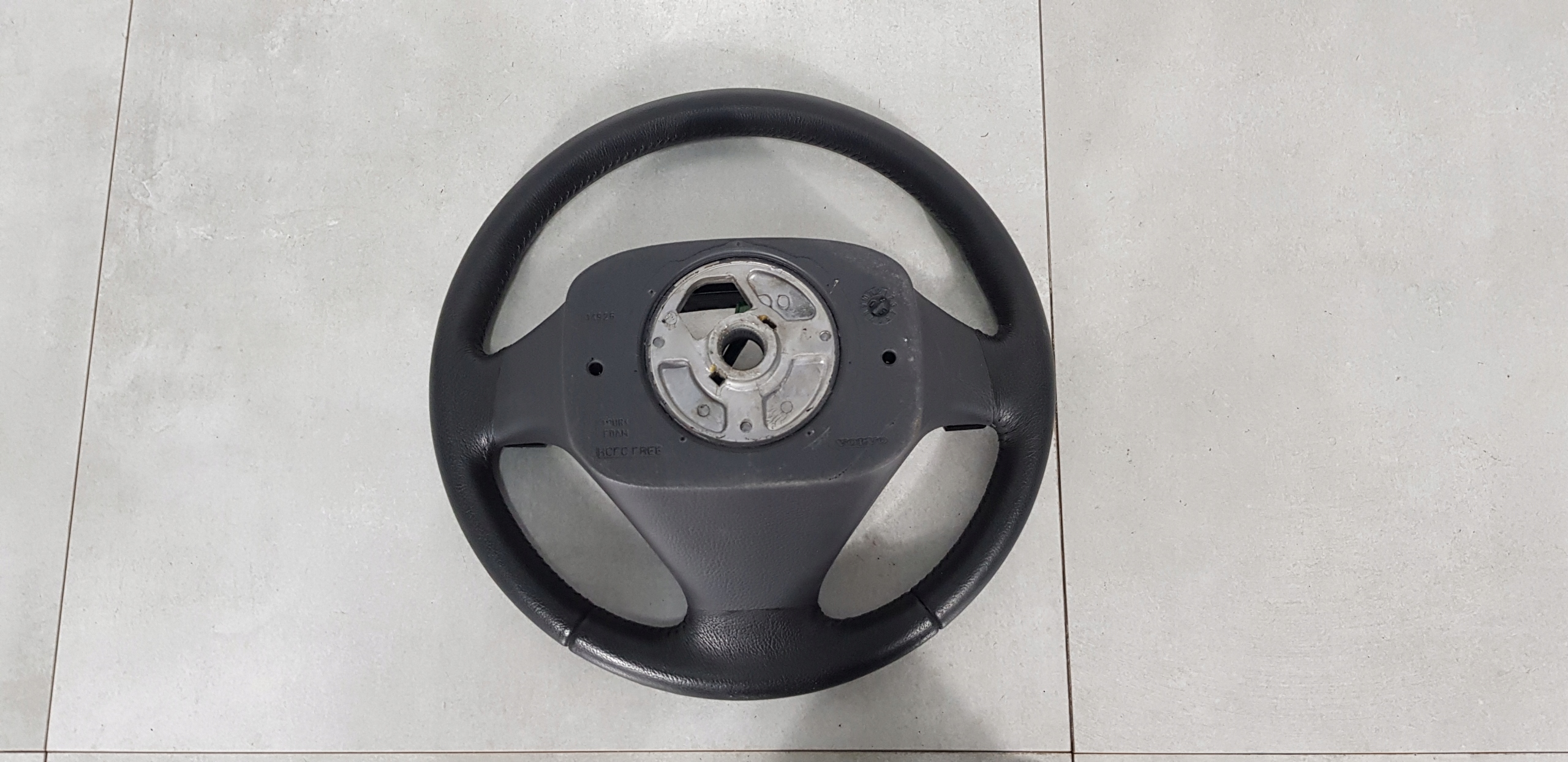 volvo S60 руль кожанная 08666887