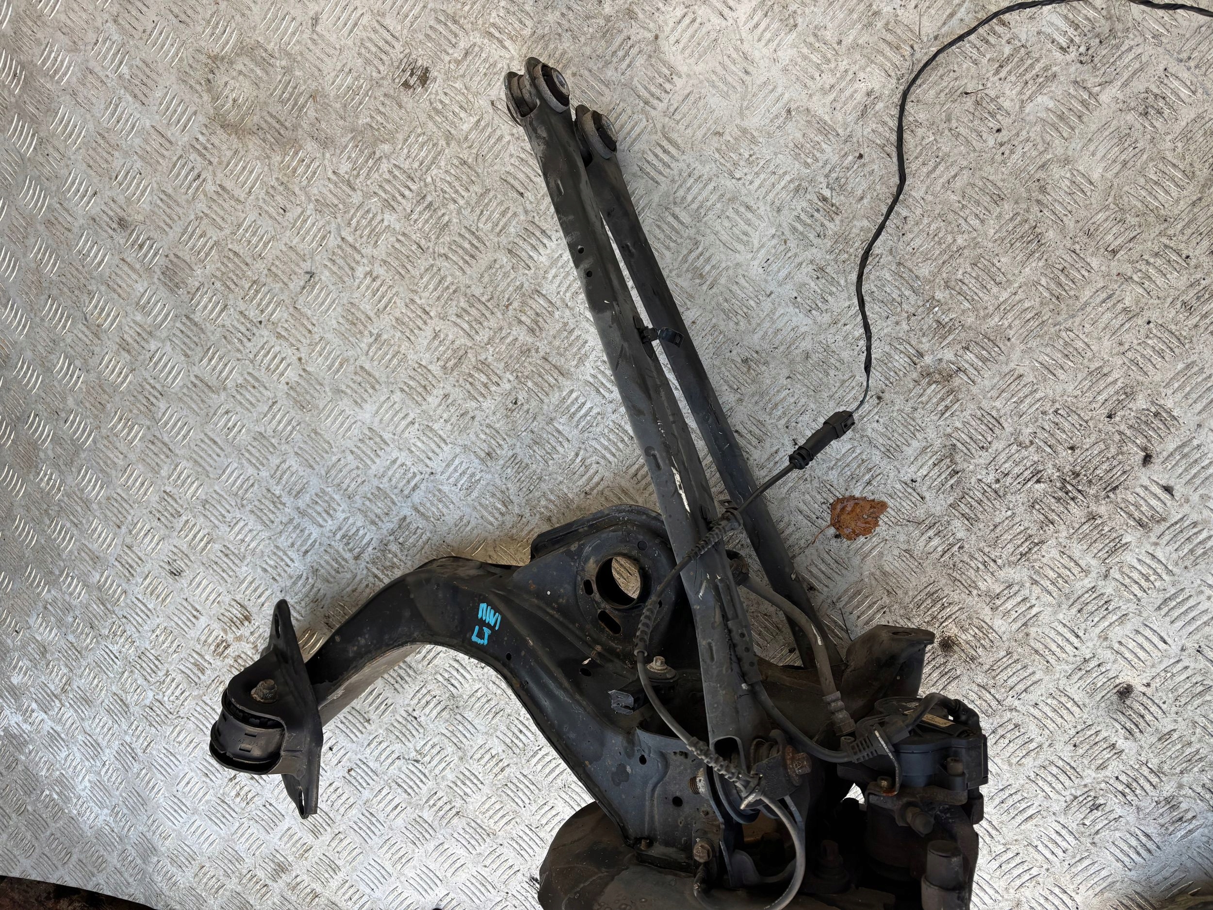 swing rear part rear left MINI COUNTRYMAN F60