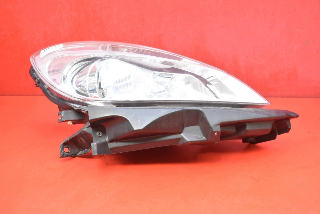 REFLEKTOR right light front EU 8200244897 RENAULT CLIO 3 III 05-09