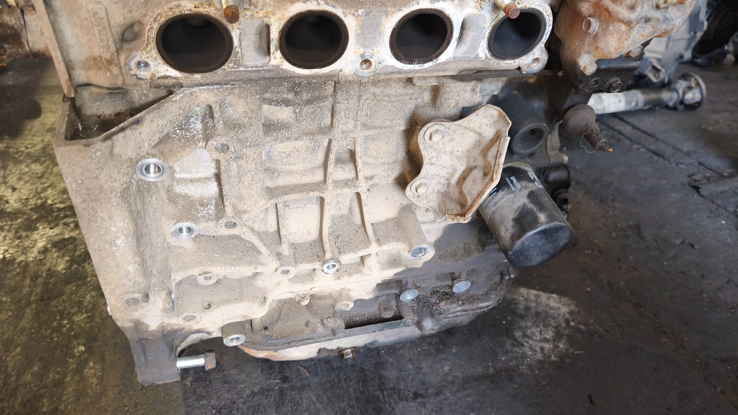 engine unprotected pillar HONDA ACURA 2006r 2.4B VTEC K24A2
