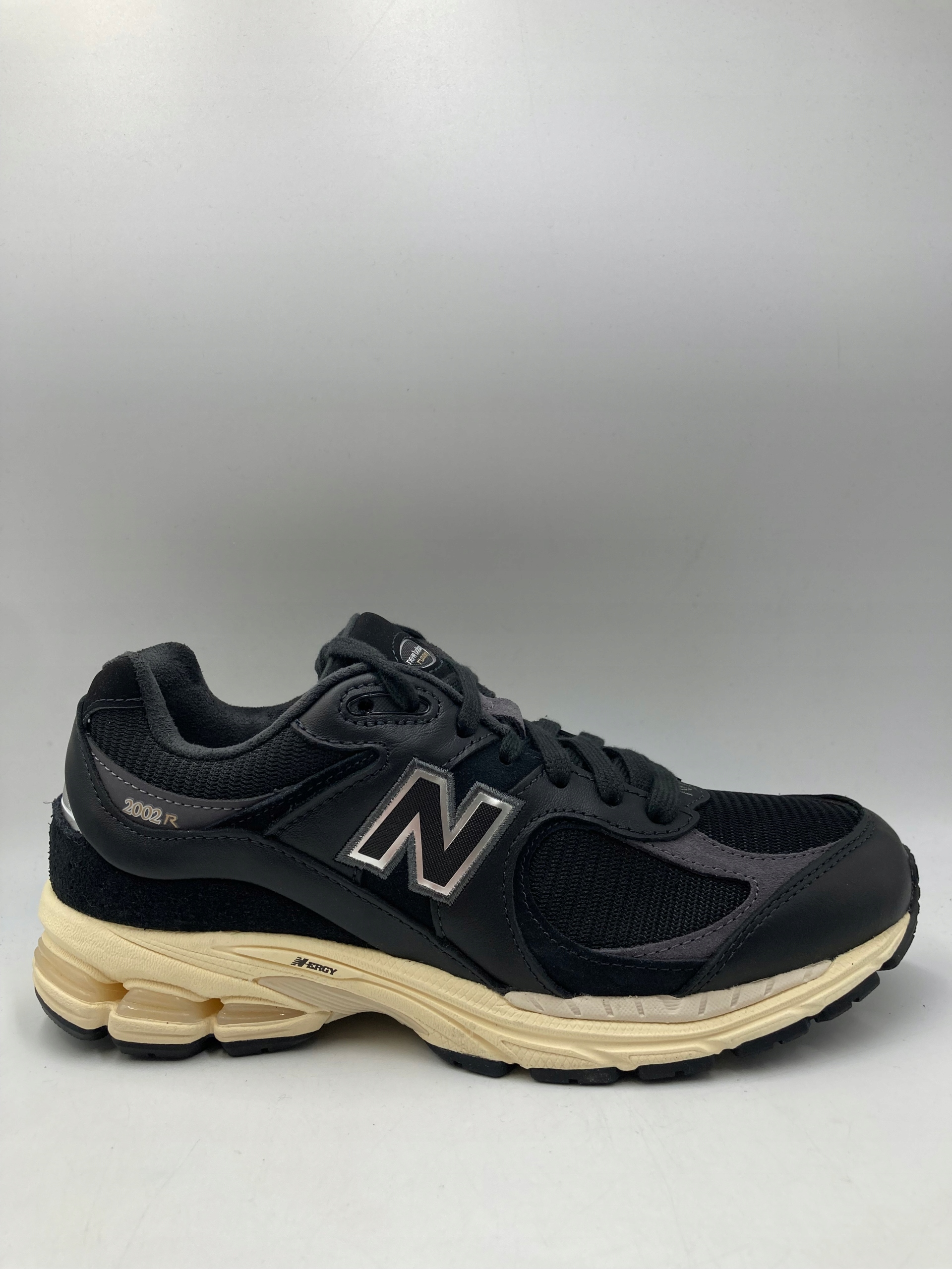 New Balance pánské sportovní boty M2002RIB velikost 40