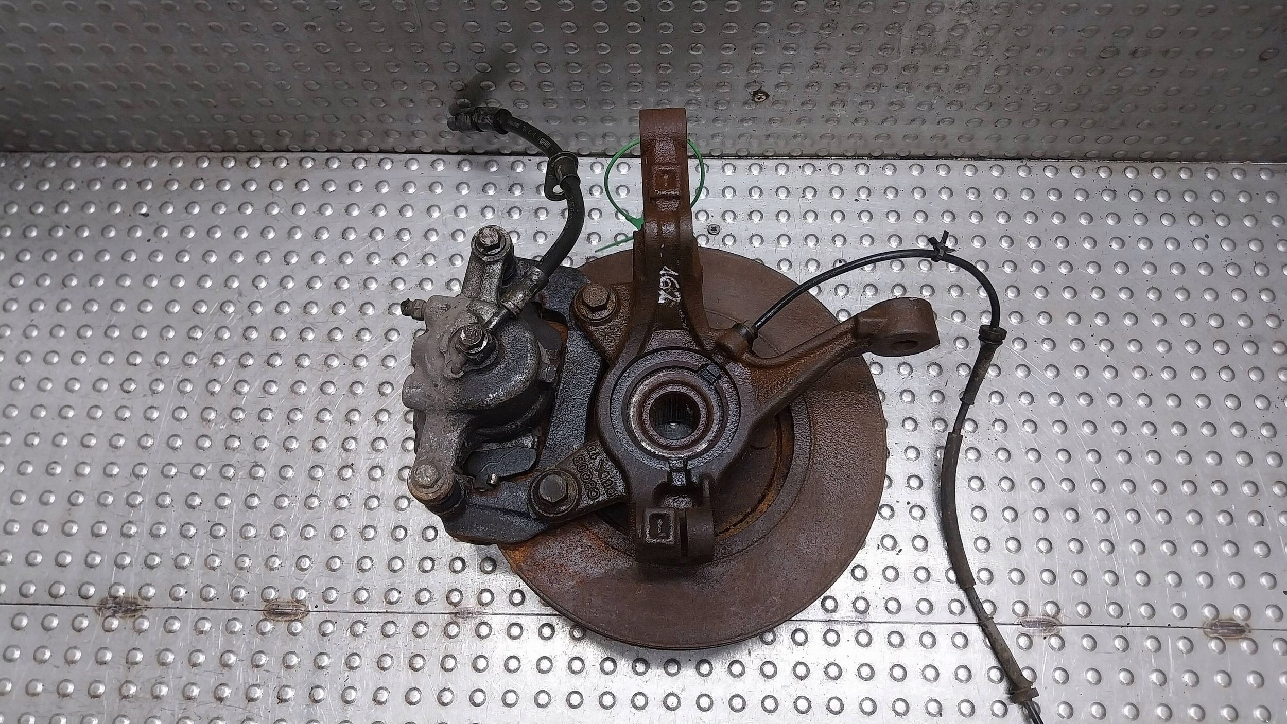 swing right front 8V51-3K170-AF/BE FORD FIESTA MK6 MK7
