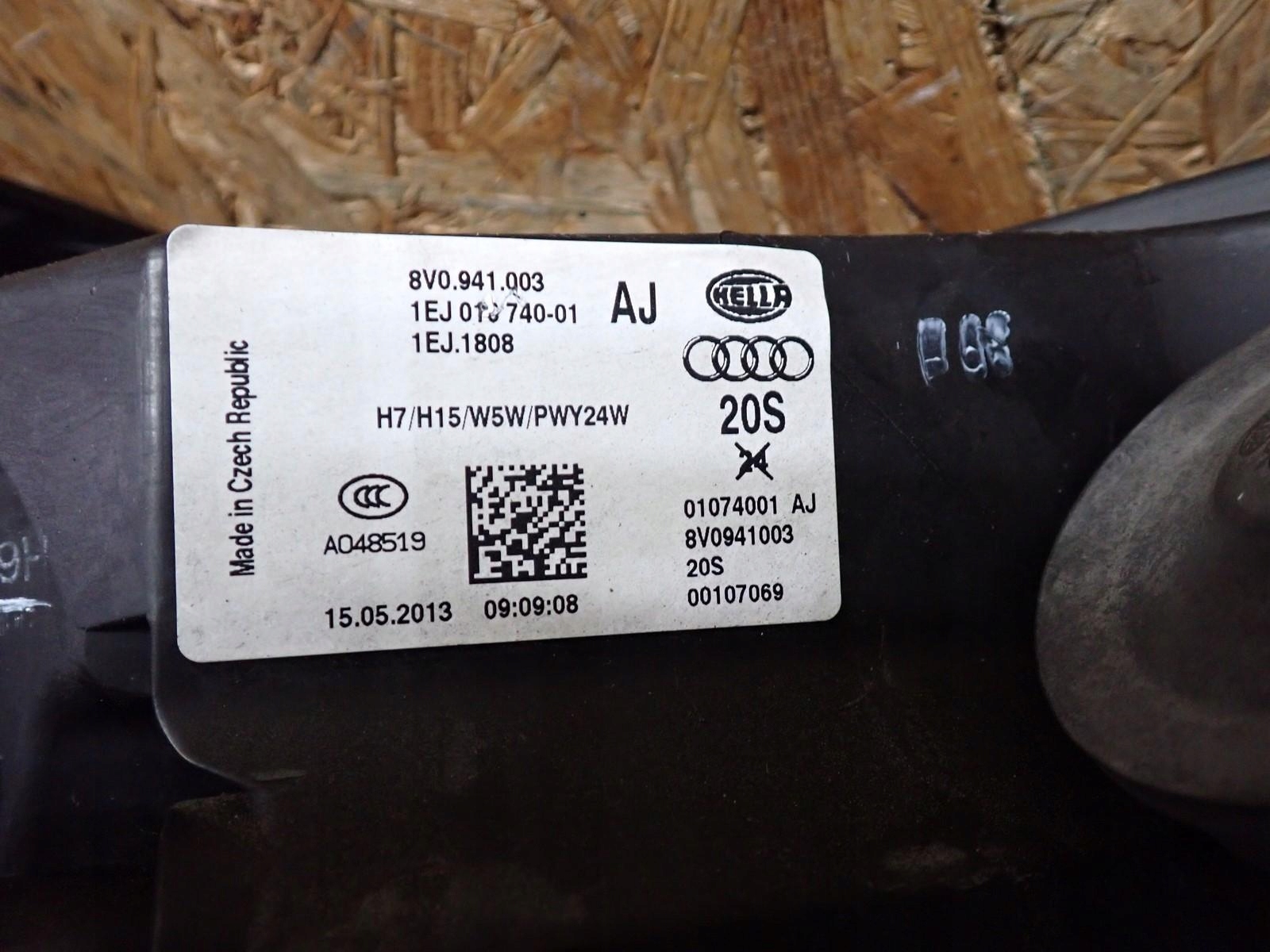 light left REFLEKTOR left AUDI A3 8V 2012-2015R 8V0941003