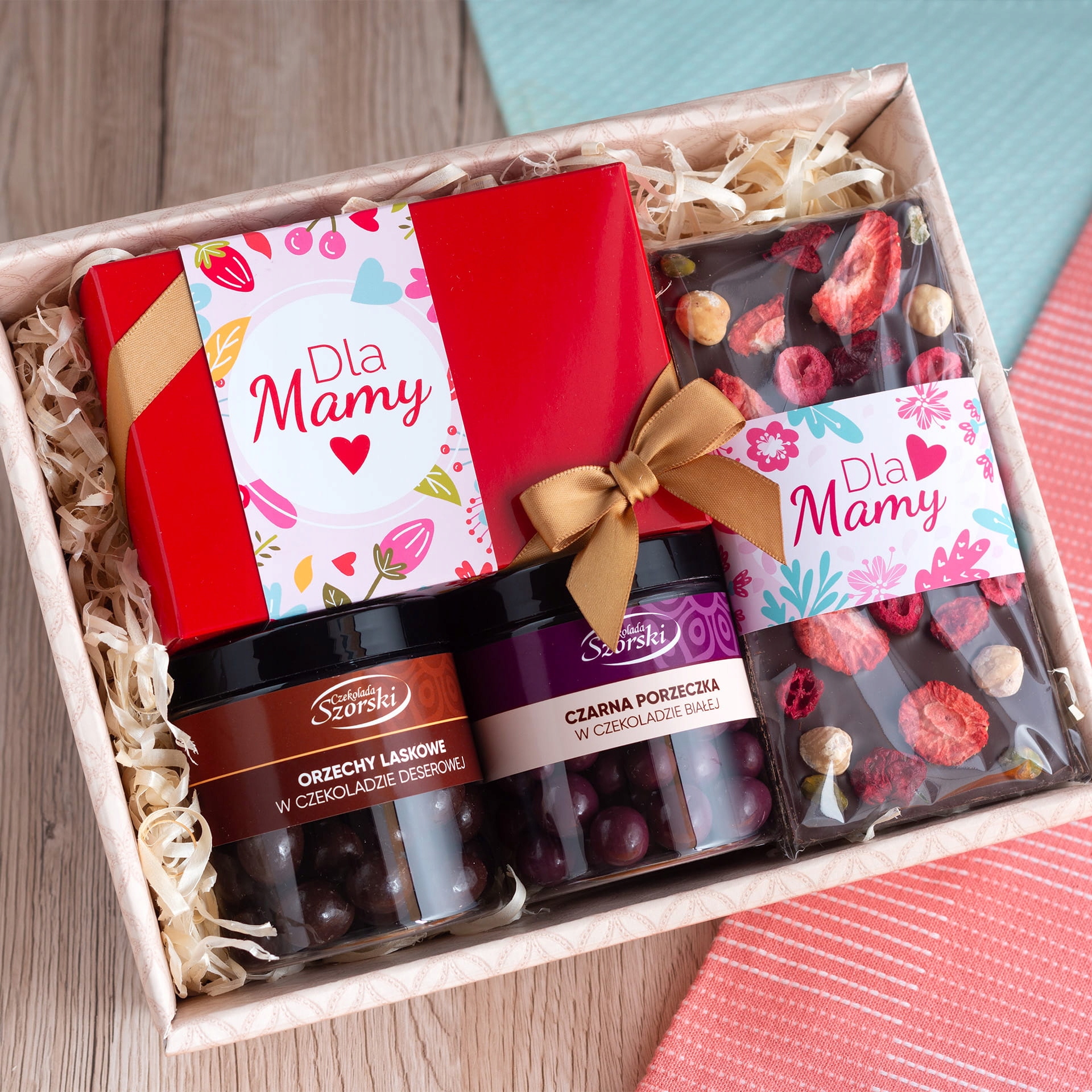 Słodki zestaw prezentowy na Dzień Matki z czekoladkami