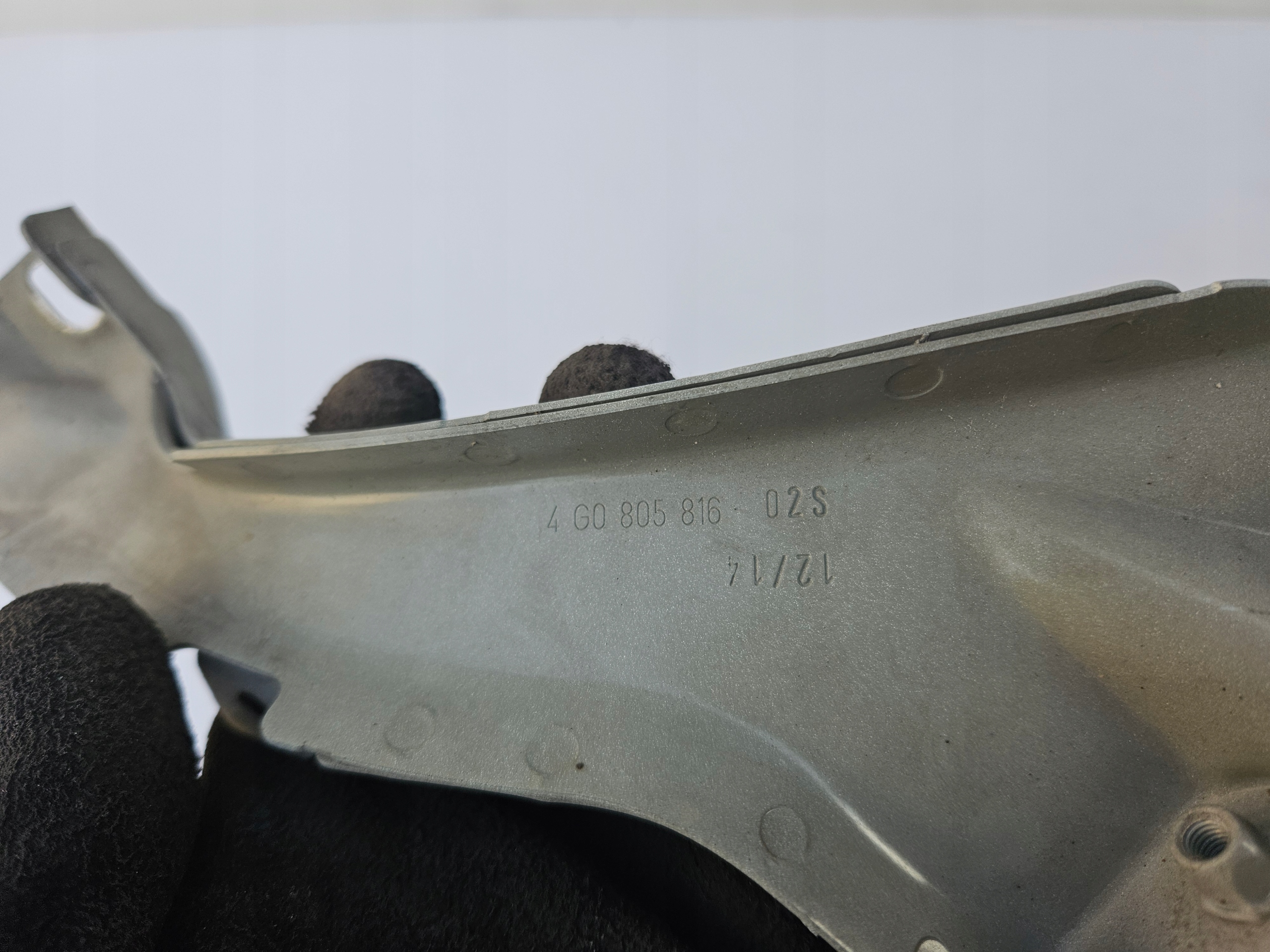 Support plaque Aile Droit AUDI A6 C7 4G LY9C