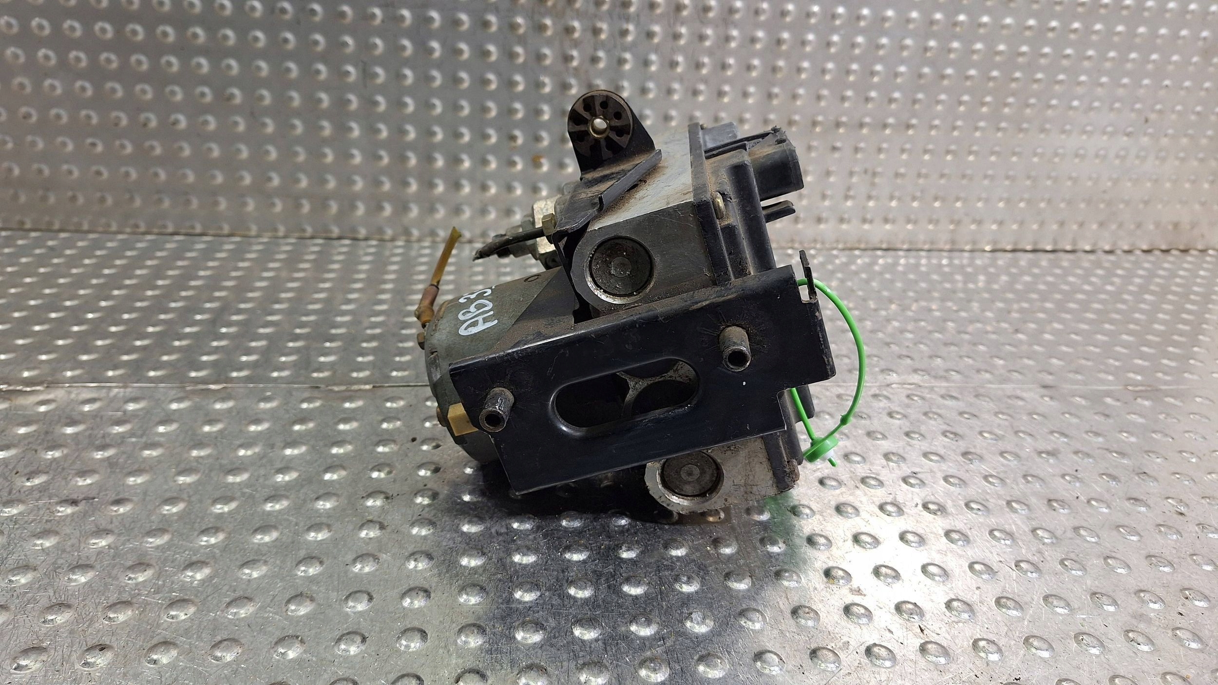 pump control unit ABS 0265217000 1090910 BMW E36 E38 E39 E46