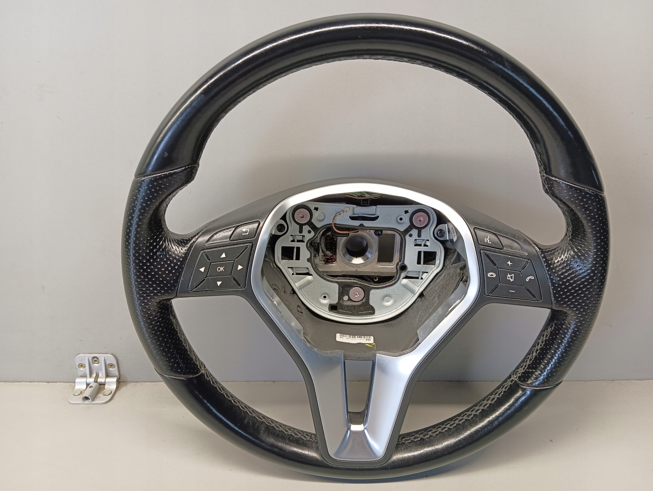 KIEROWNICA MULTI MERCEDES W204 LIFT 2184602503