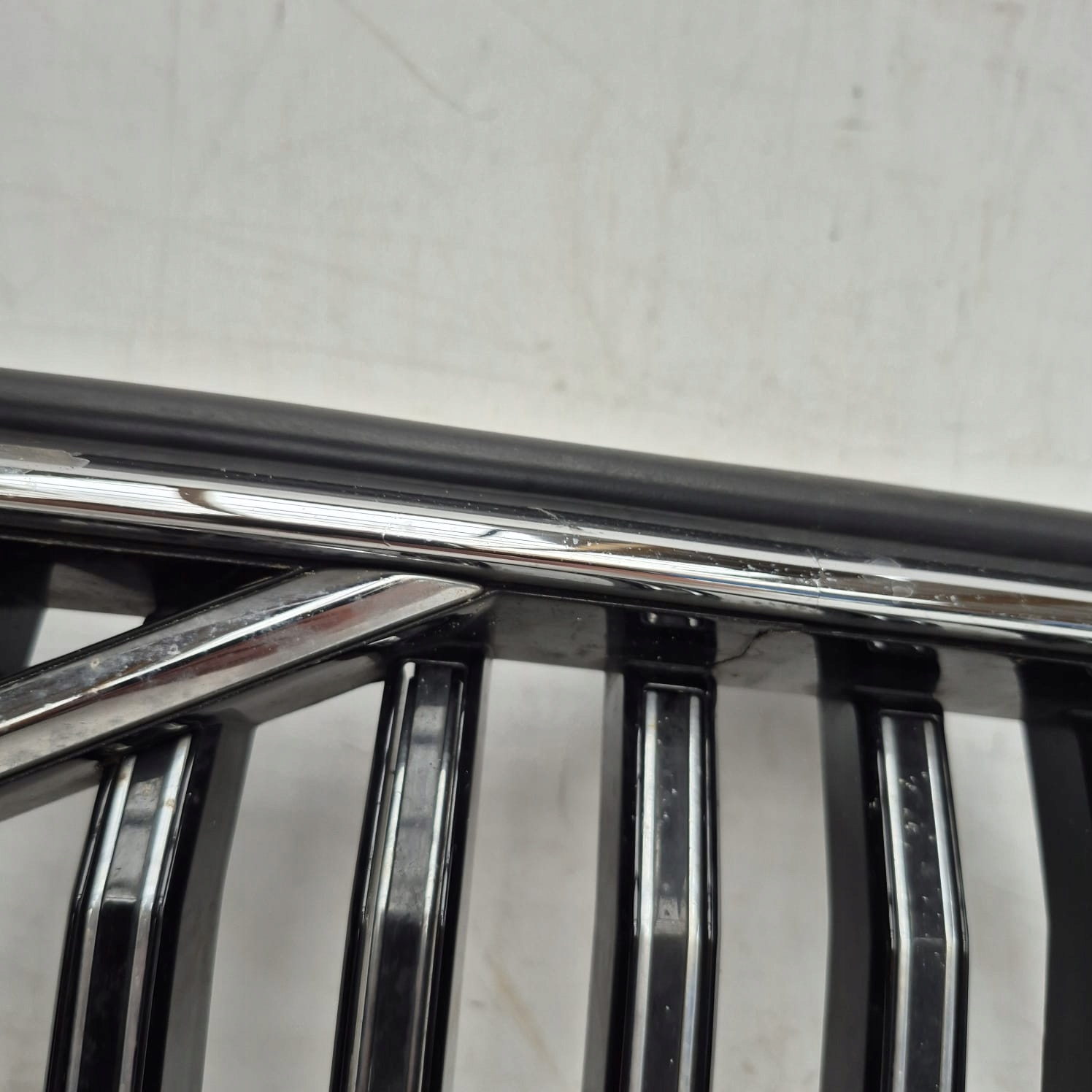 VOLVO XC60 II 2 LIFT 21-> Grill Grill