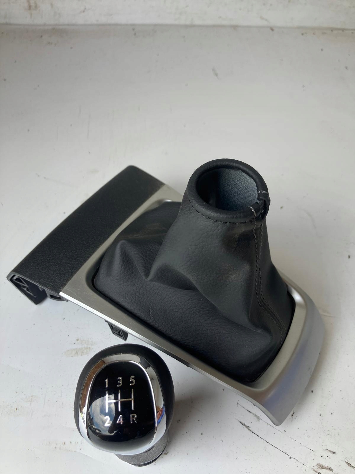 Pomello ghetta ingranaggi NISSAN MICRA K14 MANUAL
