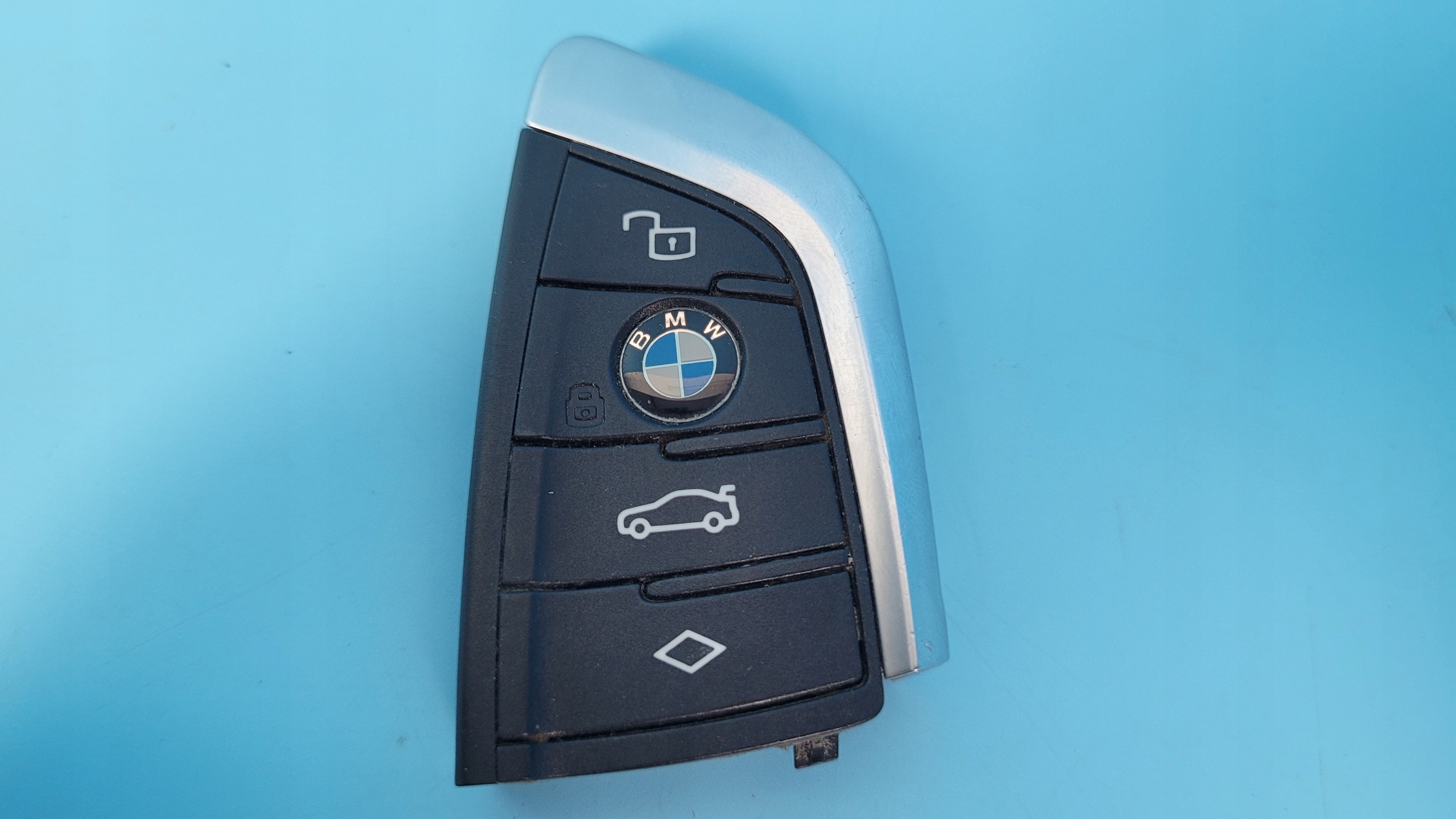 BMW 3' G20 330e 21r KLUCZYK PILOT 5A40697 434 MHZ