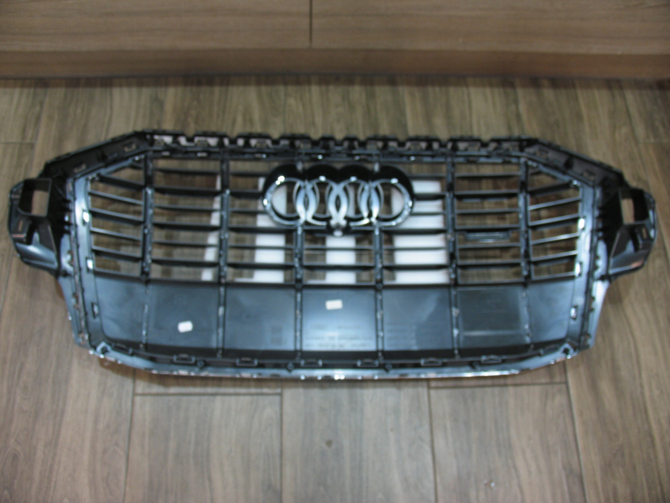 Audi Q7 4M рестайлинг решетка радиатора 4M0853651AJ