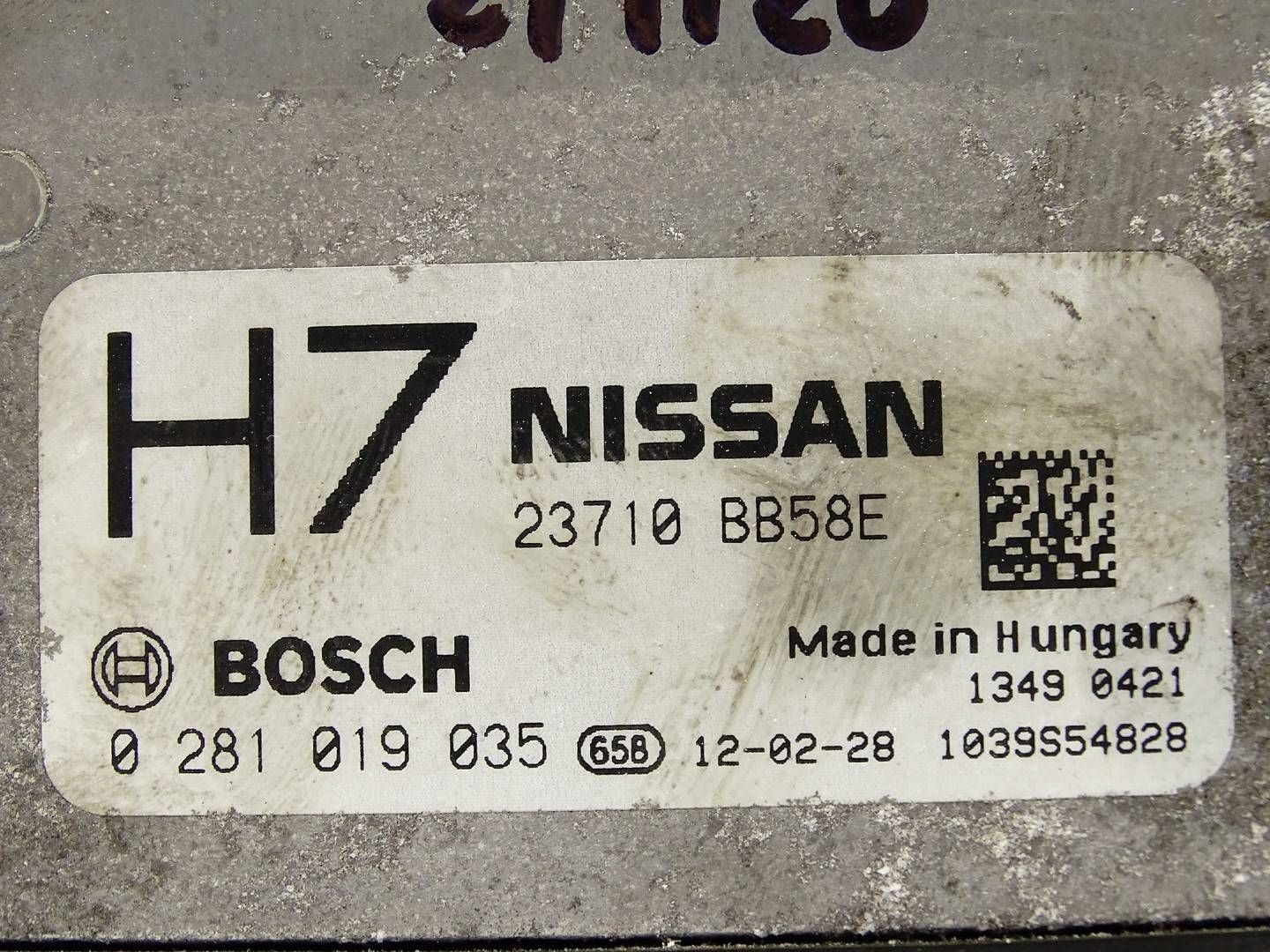 computer control unit of the engine ECU NISSAN QASHQAI J10 1.6 DCI 23710BB58E