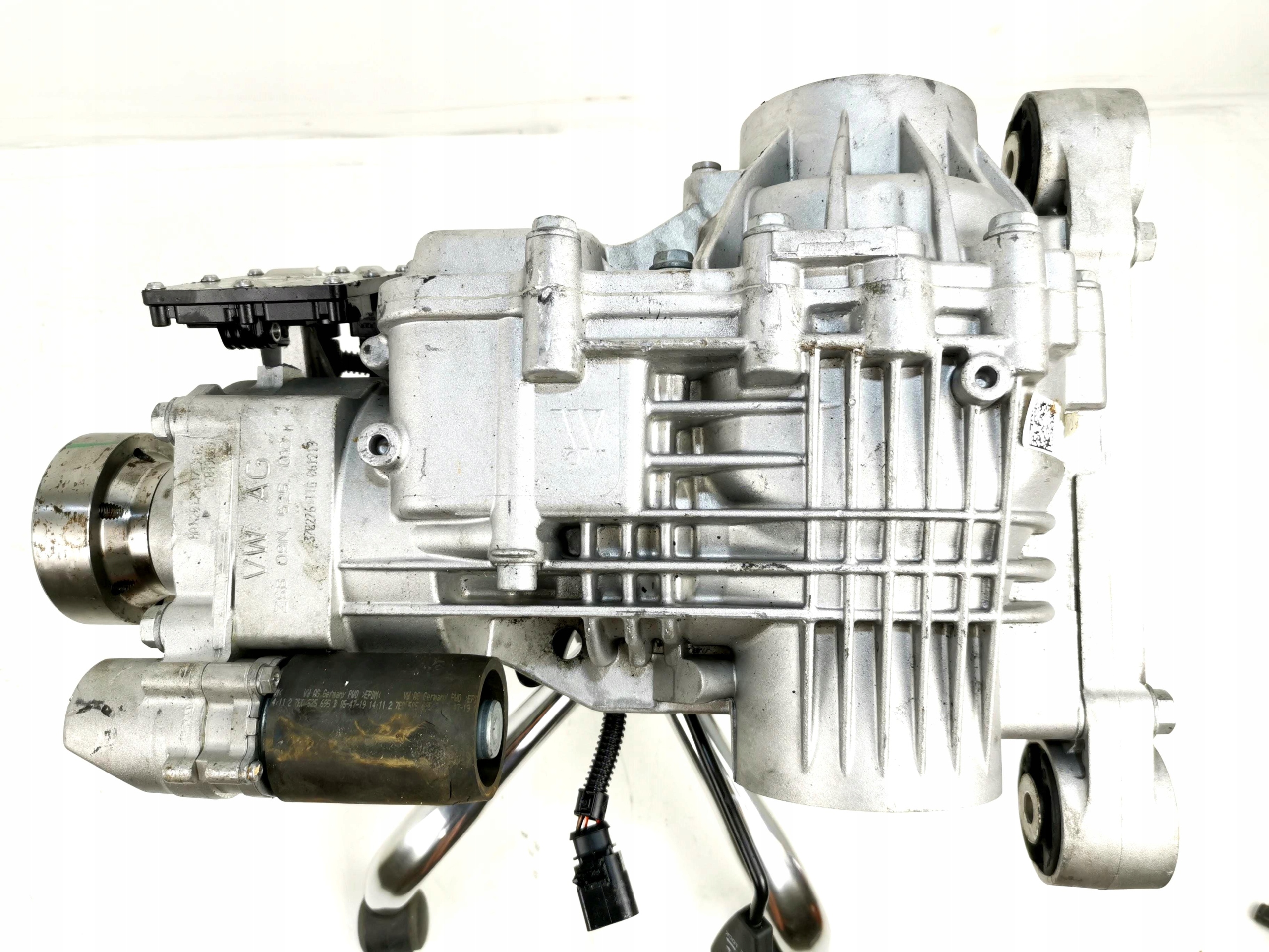 differential rear diff differential mechanism ROZNICOWY VW T6 09N525010M