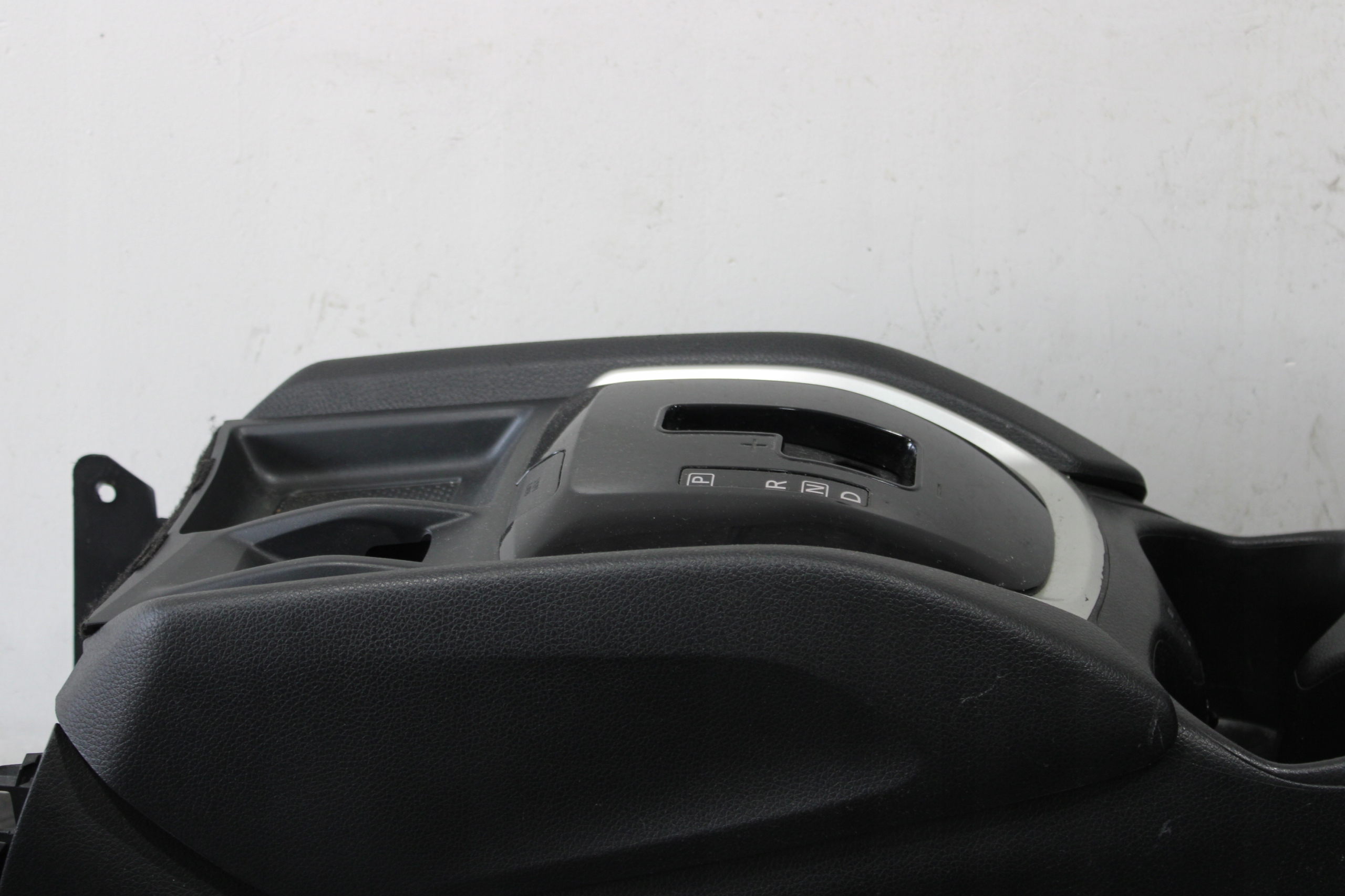 TUNEL central armrest NISSAN X-TRAIL T32