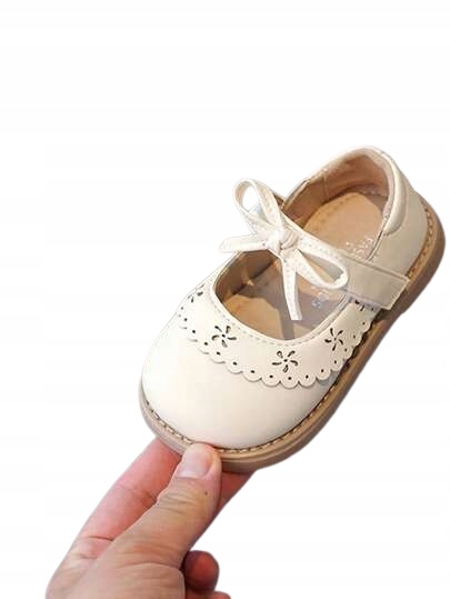 SHEIN BALERINY DZIEWCZĘCE BEŻOWE NA RZEPY 25 11DF