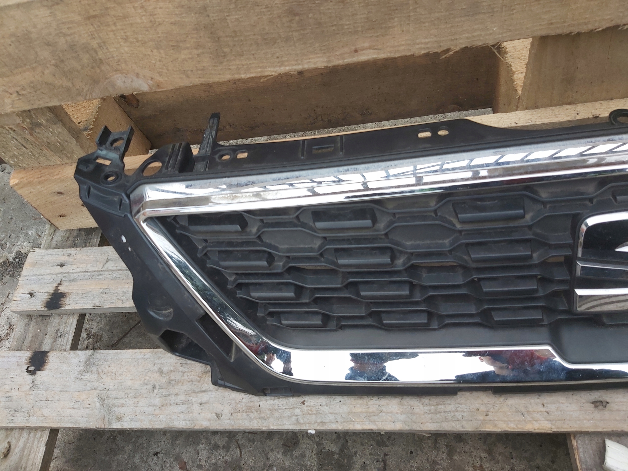 SEAT grille front grill IBIZA 17- 6F 6F0 853 654D