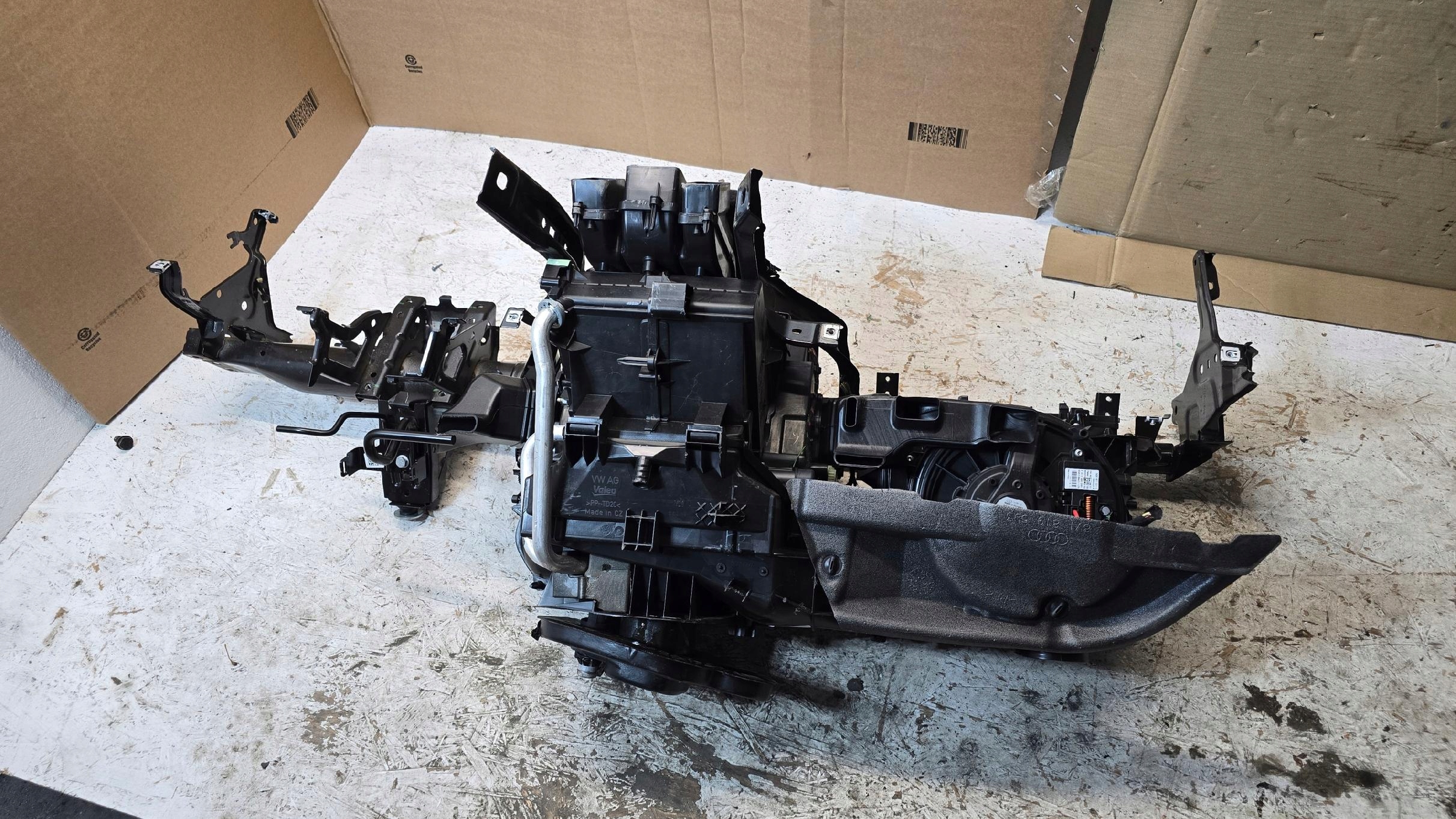 Audi A3 8V GOLF VII радиатор отопителя диффузор клима 2.0 tdi европа