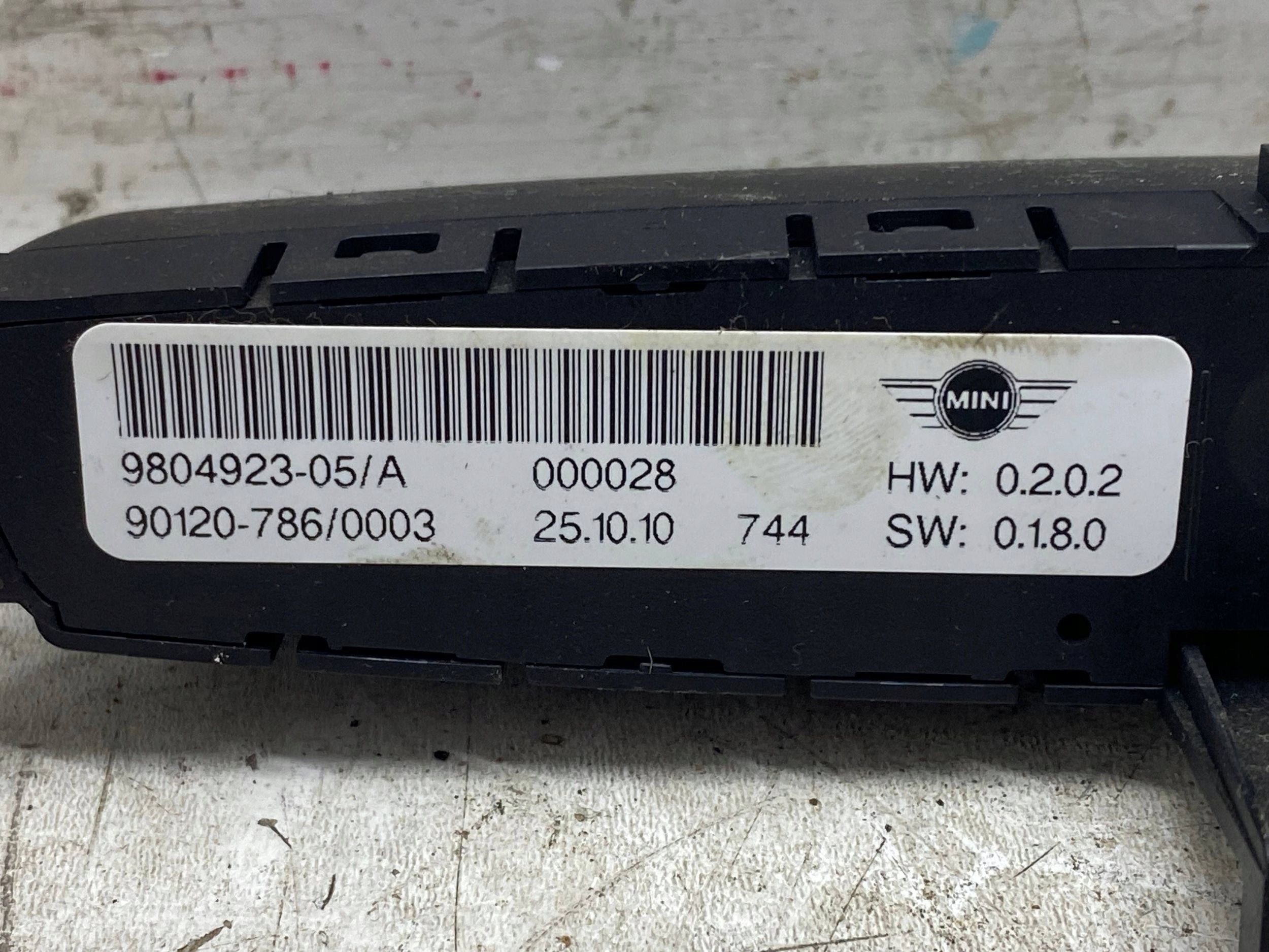 PANEL controls levers 9804923 MINI COOPER COUNTRYMAN R60 (10-14)