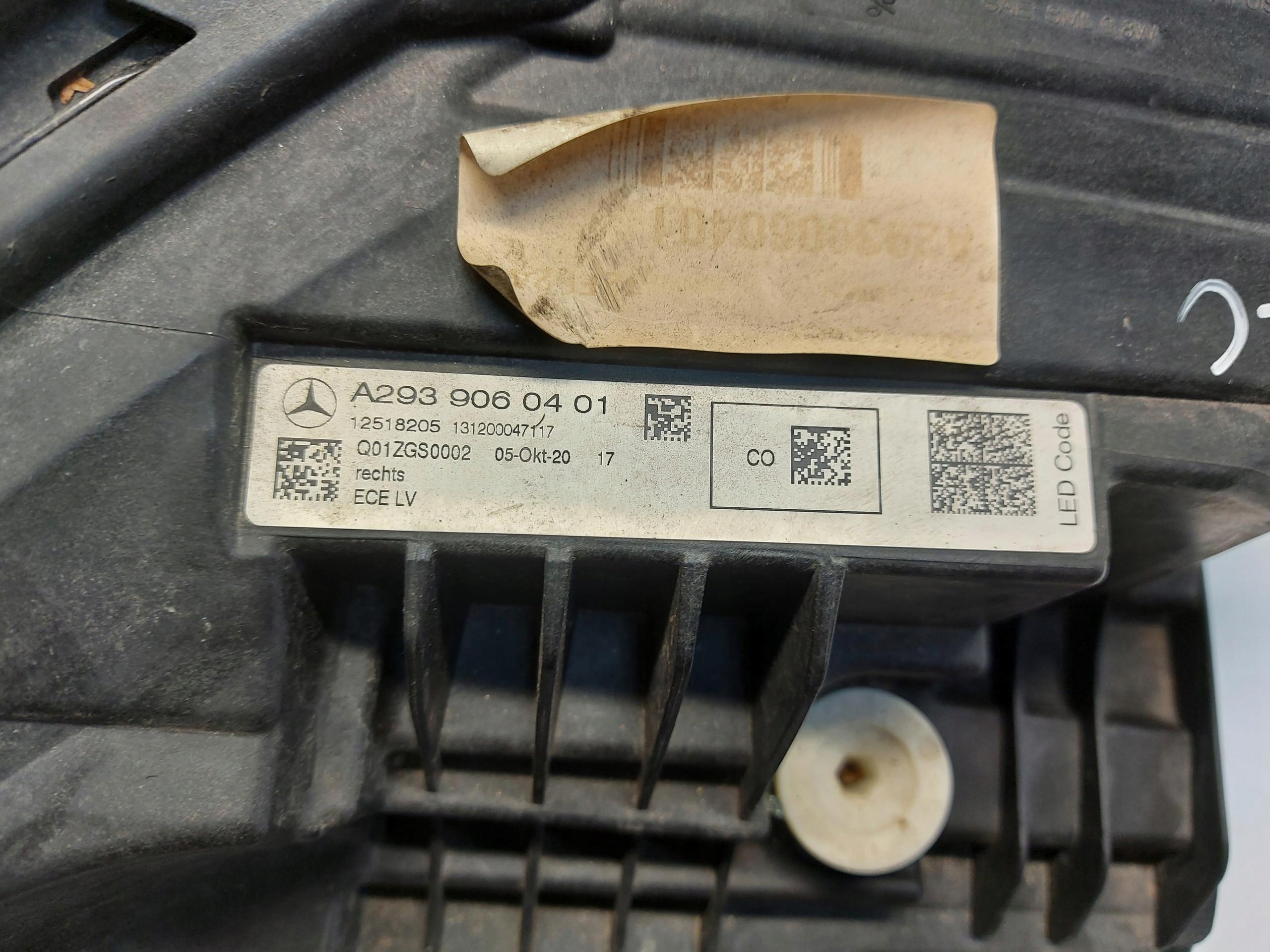 Mercedes EQC 400 W293 light right front LED A2939060401 RHD