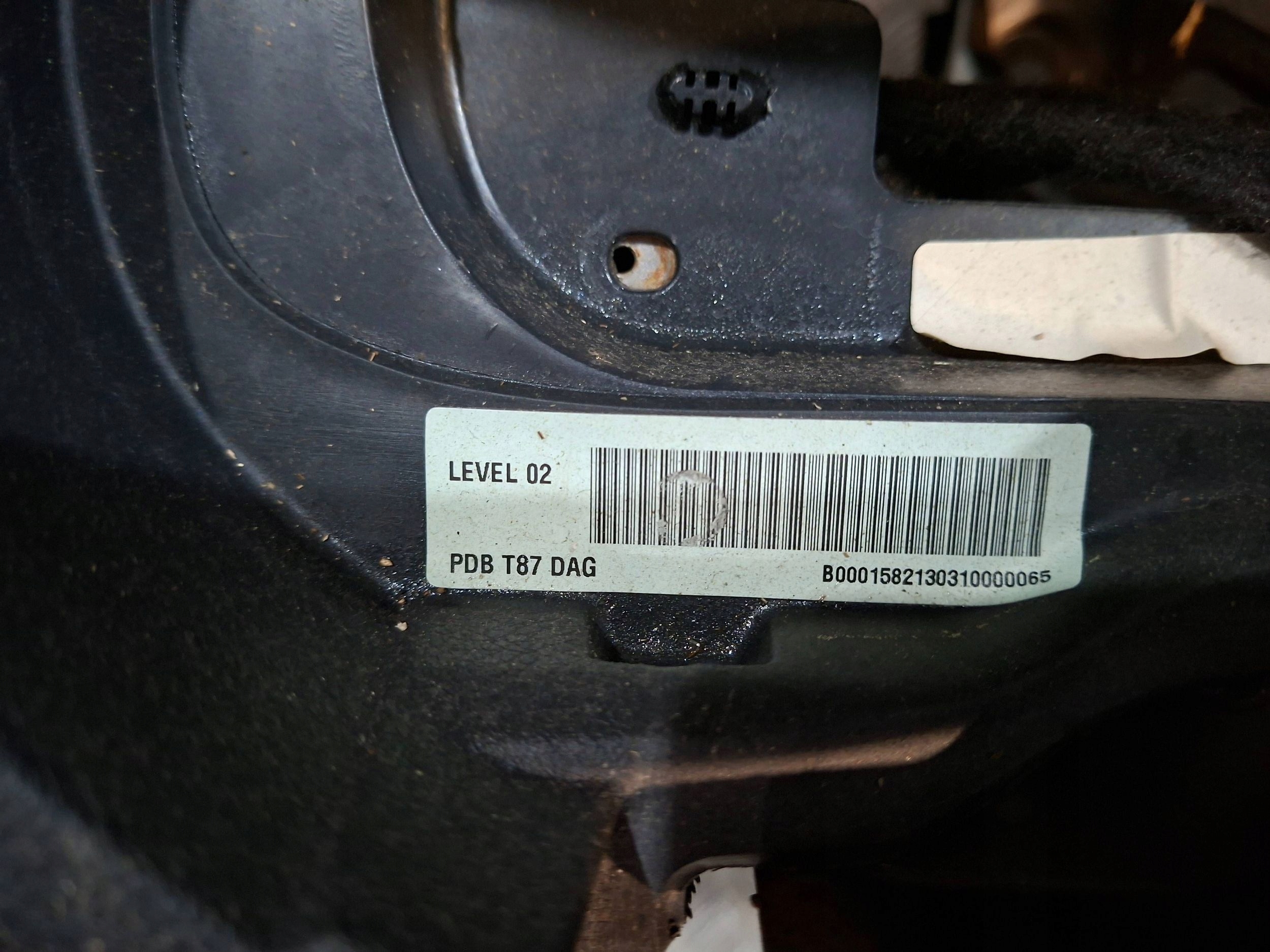 торпеда консоль 9803188580 peugeot 3008 и 5008 2009-