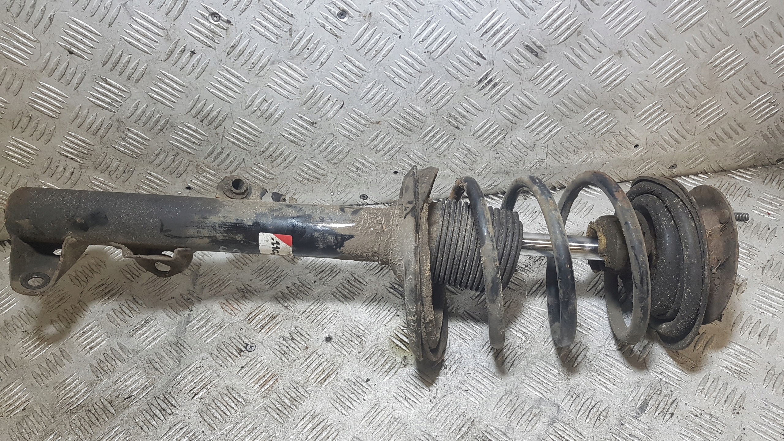 MCPERSON ľavý predok predný BMW E36