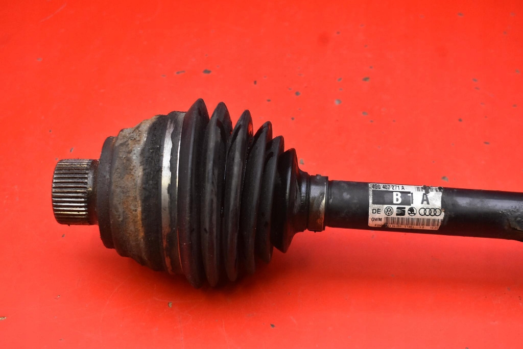 semi-axis left front MANUAL 4G0407271A AUDI A6 C7 3.0 TDI 204 KM 10-14