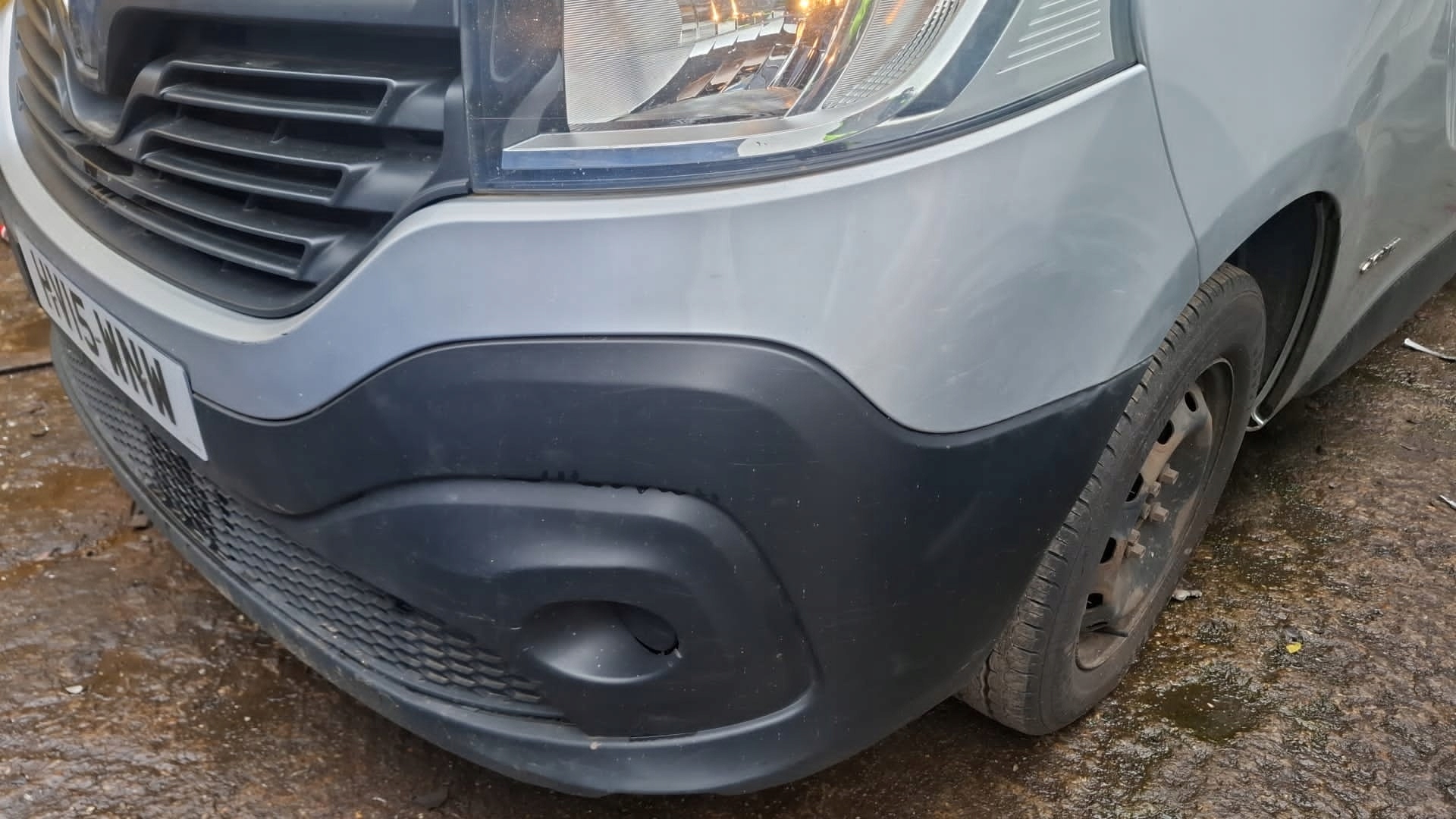 RENAULT TRAFIC III 1.6 DCI 2015 Avant Complet Pare choc Capot Aile
