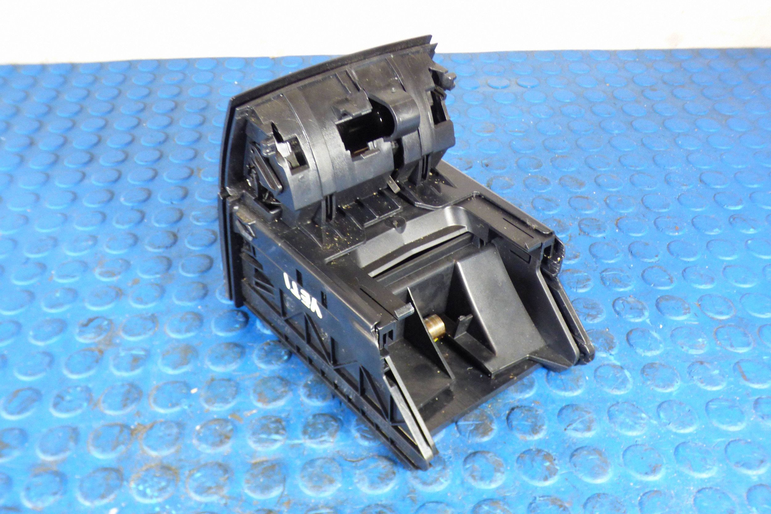 handschuhfach aschenbecher 1Z0857961 Skoda Yeti