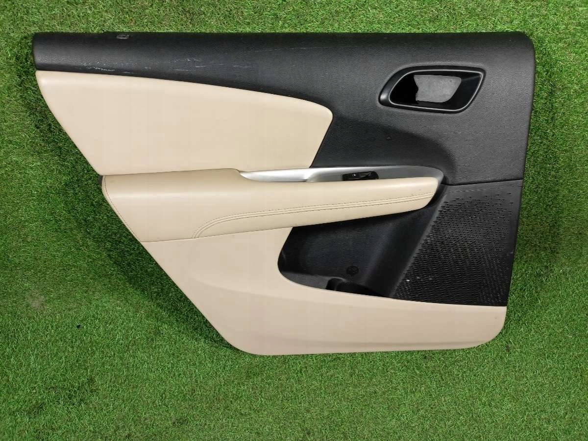 side door rear part left side Dodge Journey facelift 2013