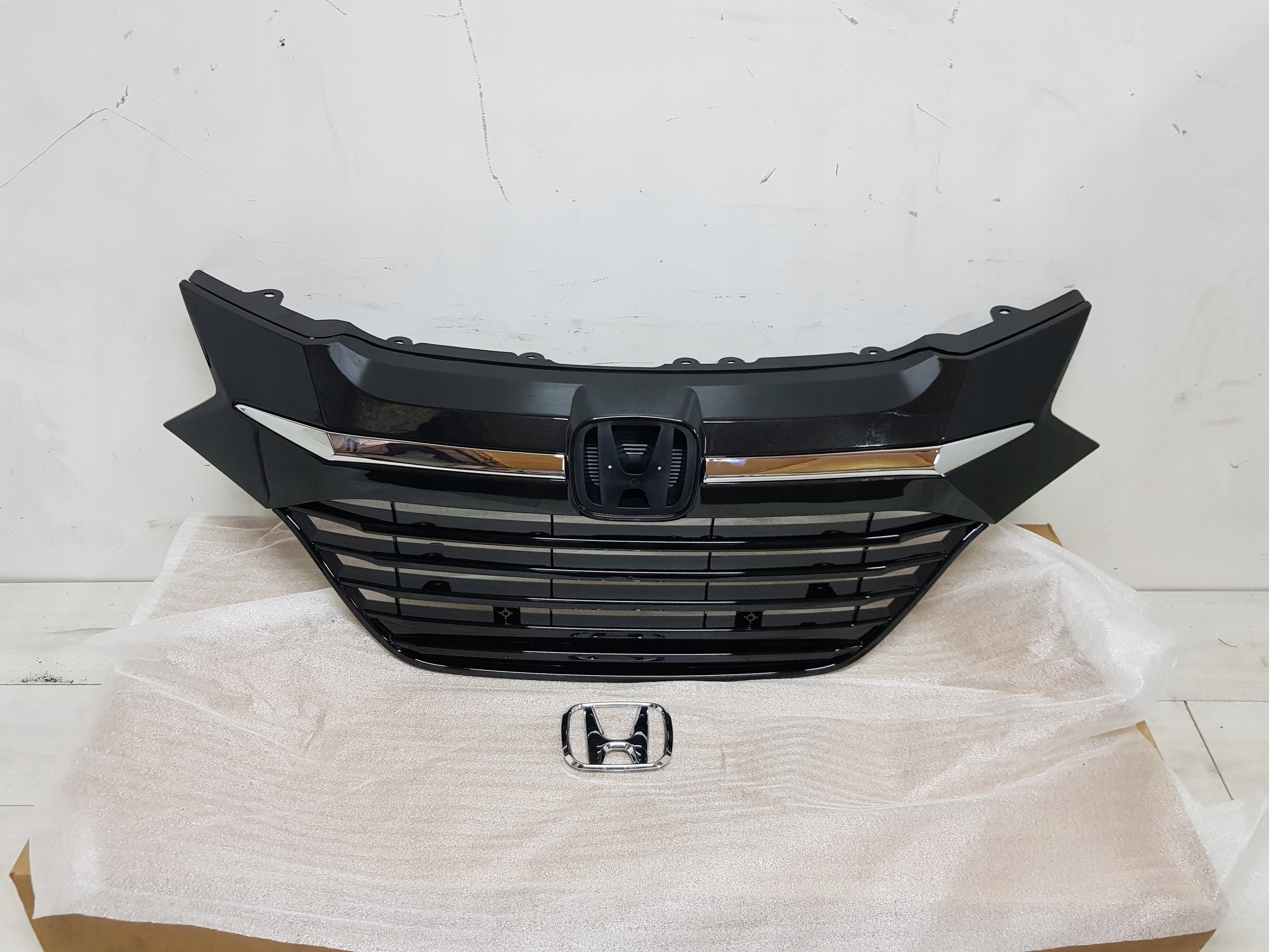 Atrapa Grill Chrom nowa OEM Honda Hr-v II 15-19