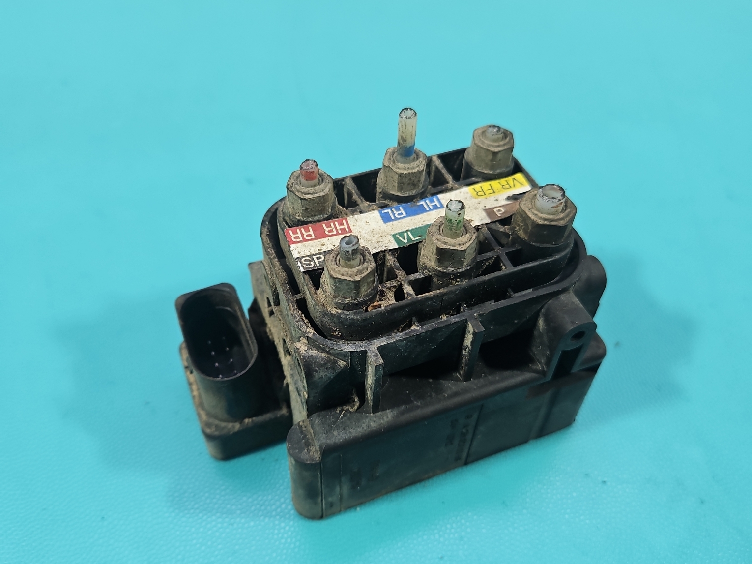 ROZDZIELACZ - MERCEDES W221 3,5 V6 A2513200058
