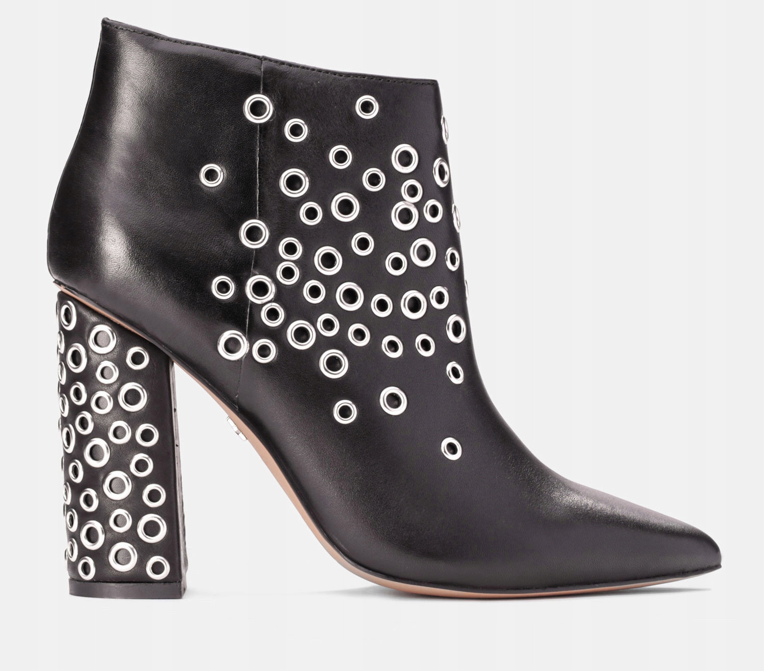 černé klasické kotníkové boty na podpatku, dámské kožené boty s cvočky Kazar 36