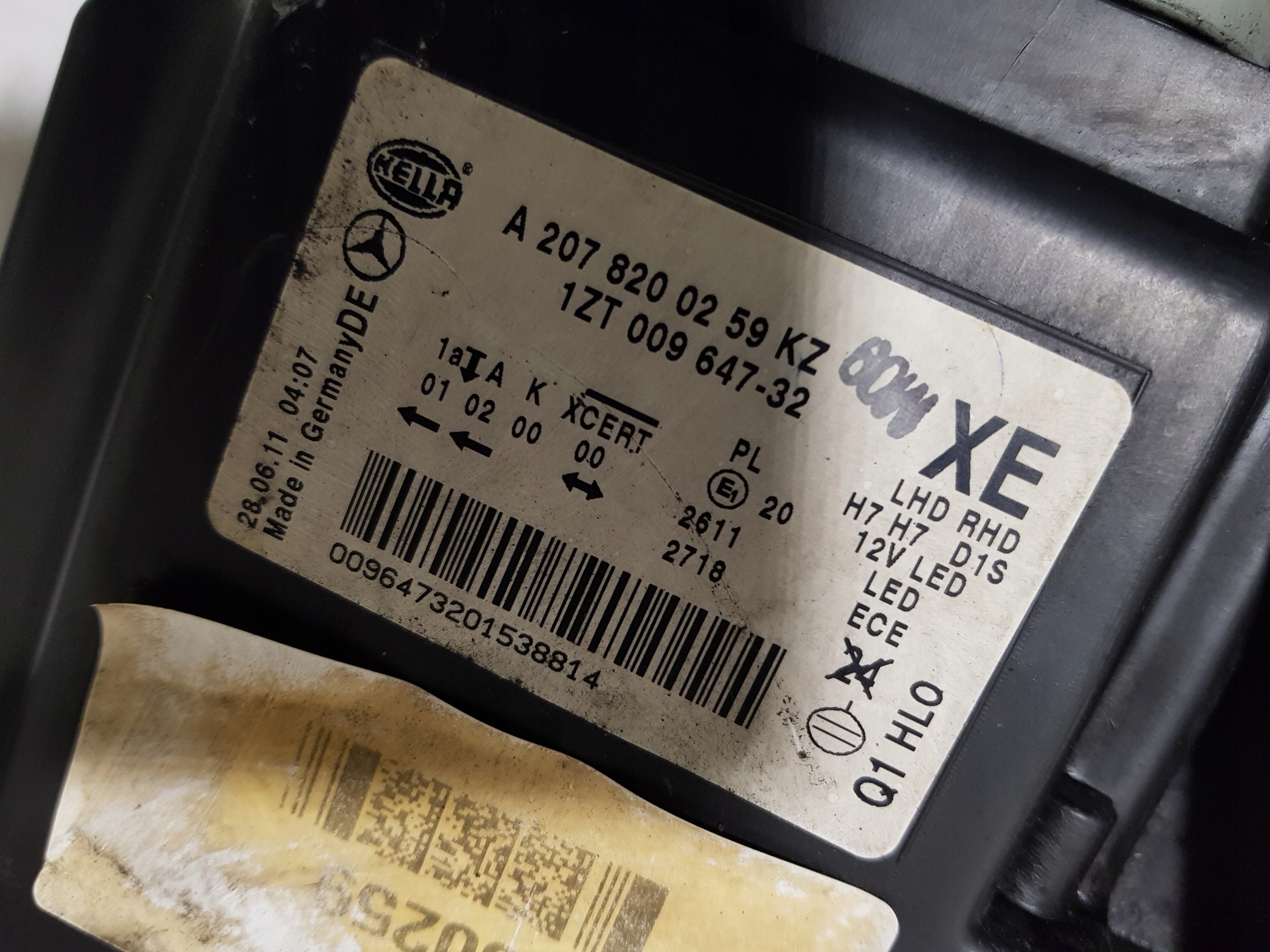light XENON BI-XENON right front MERCEDES W207 C207