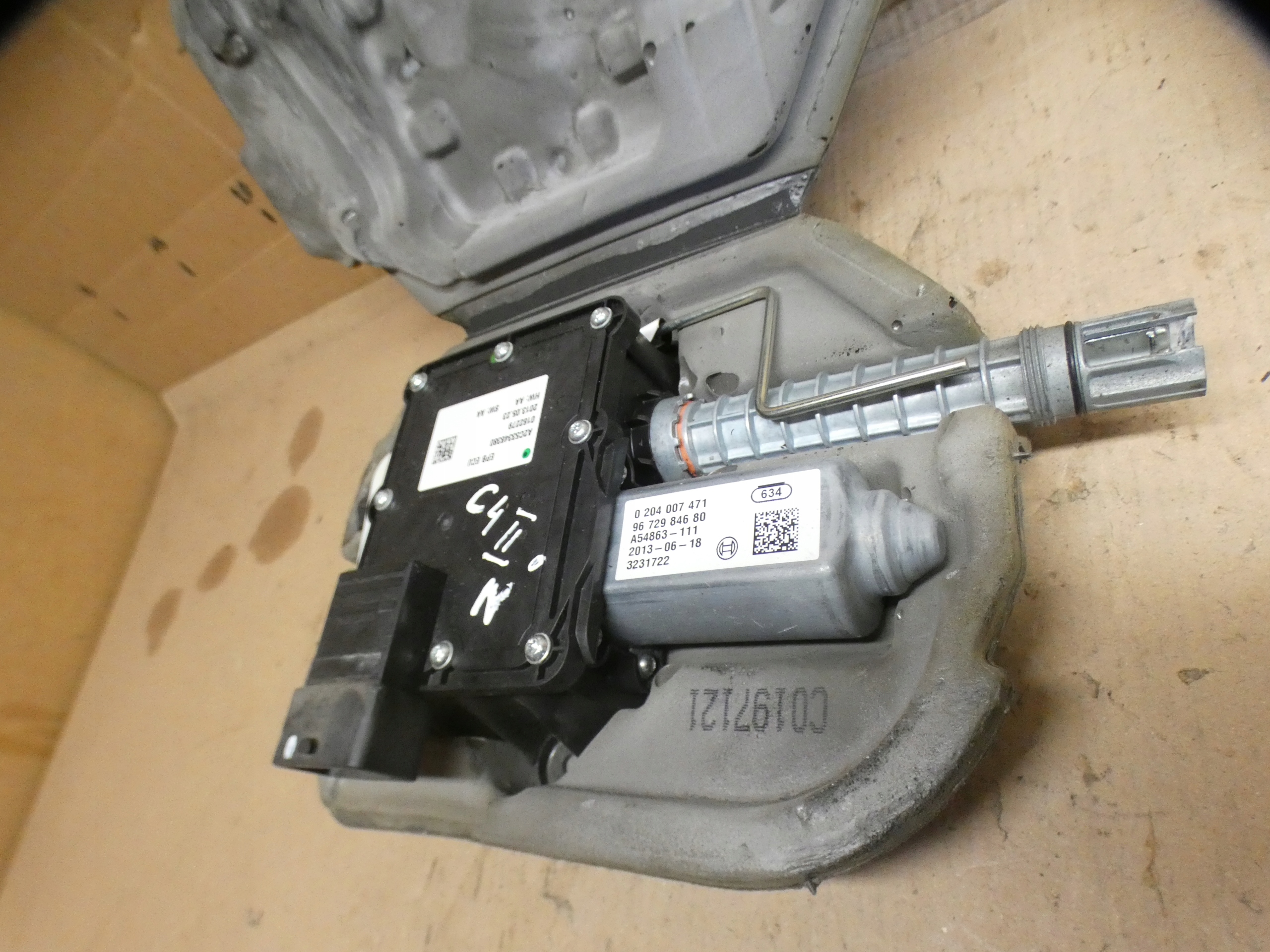 Bremse Hand elektrisch CITROEN DS4 9672984680 0204007471