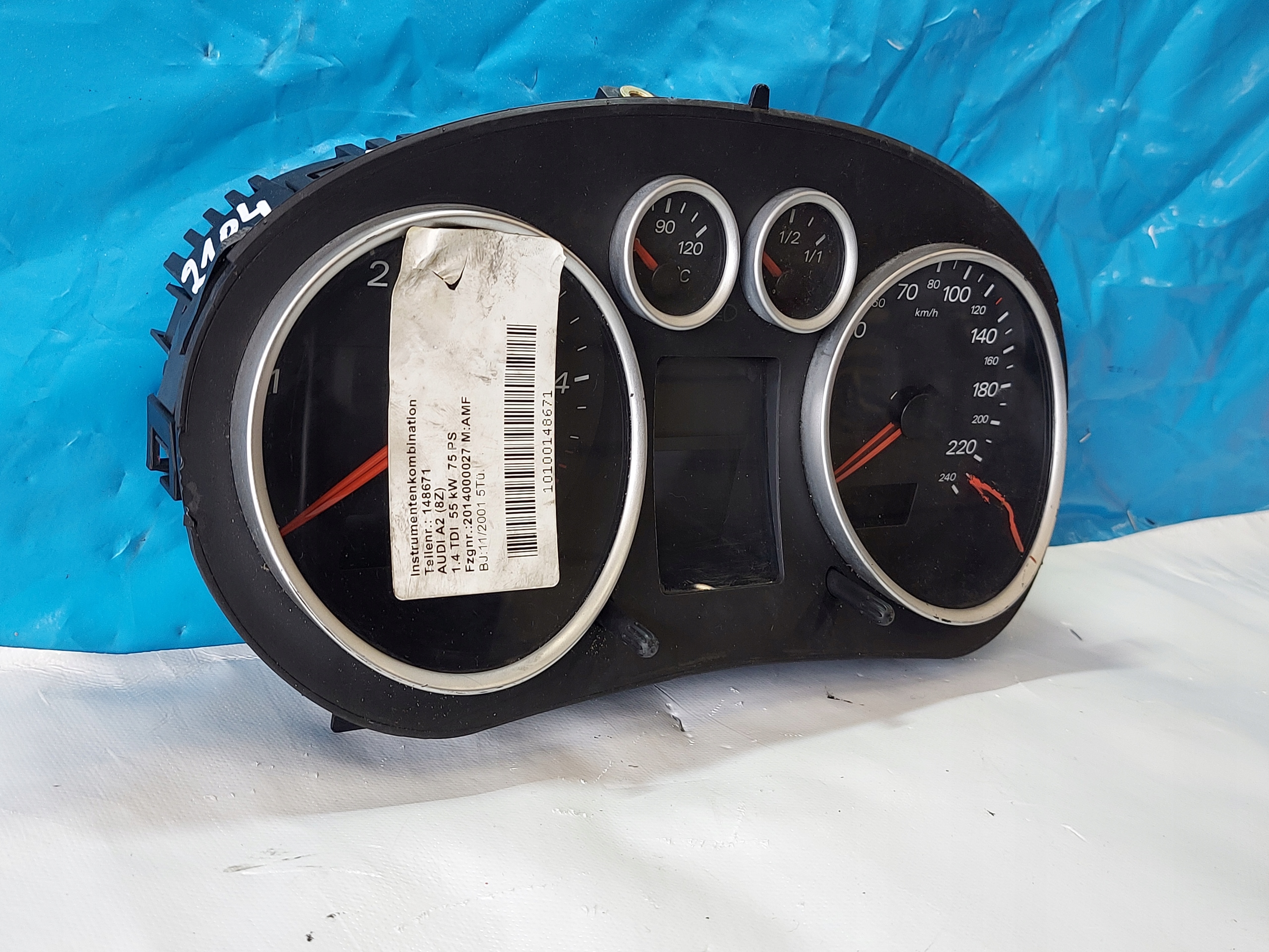 dials clock AUDI A2 8Z 1.4 TDI 8Z0920900M