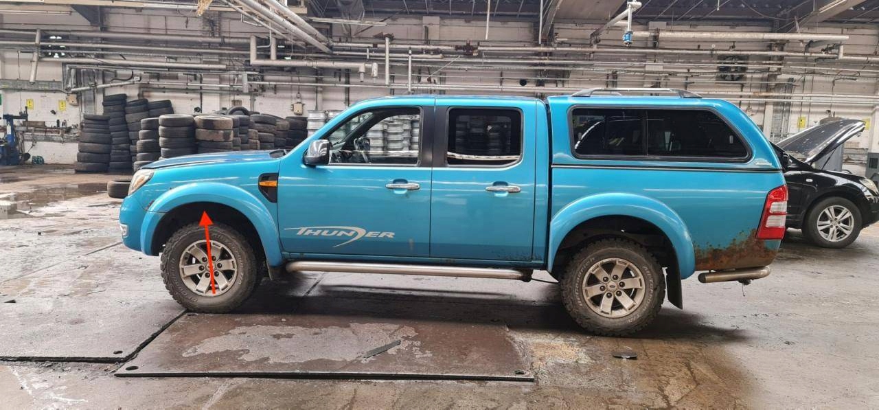 Couverture Aile Avant Gauche Bouche buse Ford Ranger 2 facelift 2010 UD2G-51W31