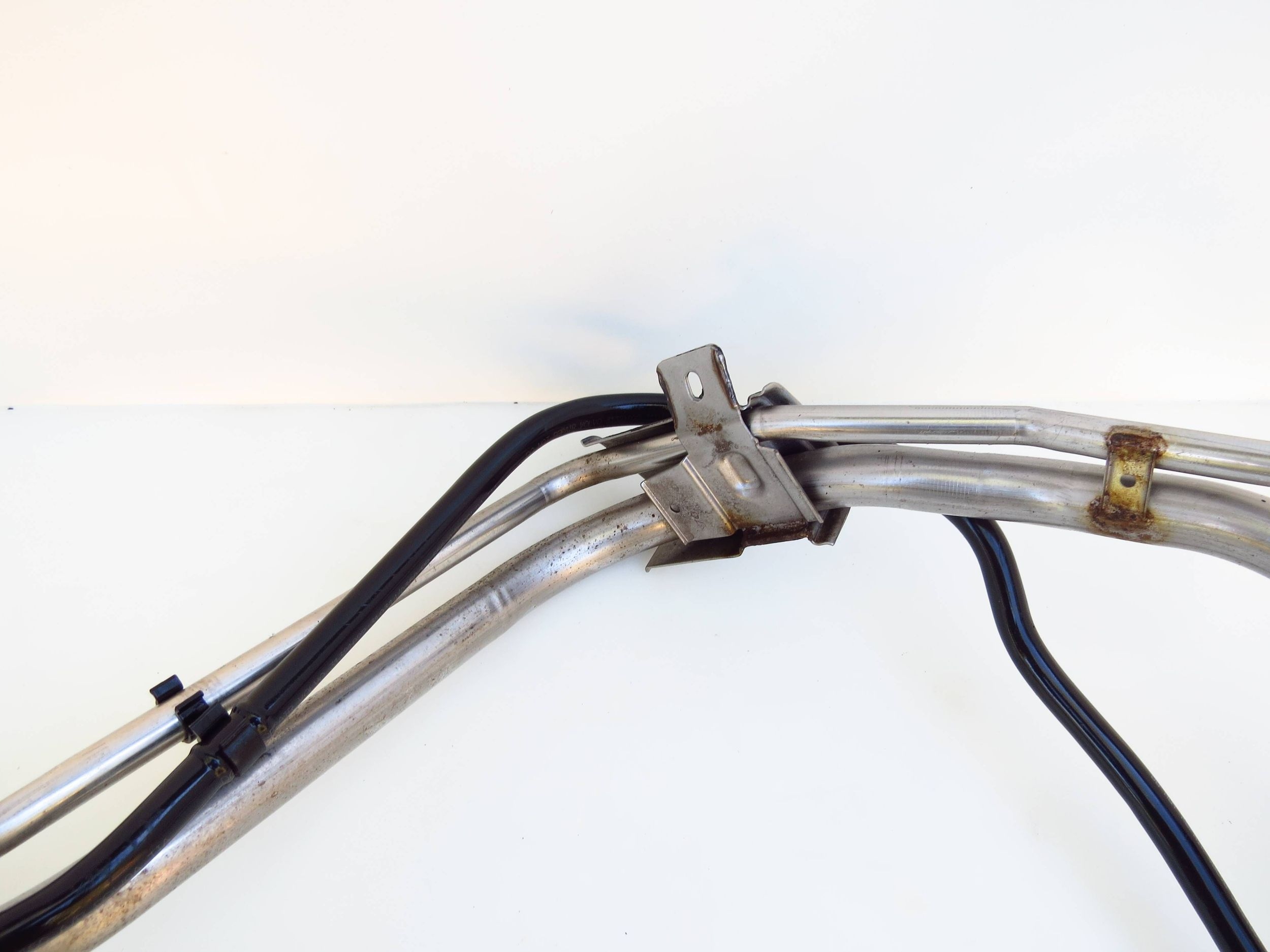 WLEW RURA PALIWA BENZYNA 31321182 VOLVO V40 II 12-19 Typ samochodu Samochody osobowe