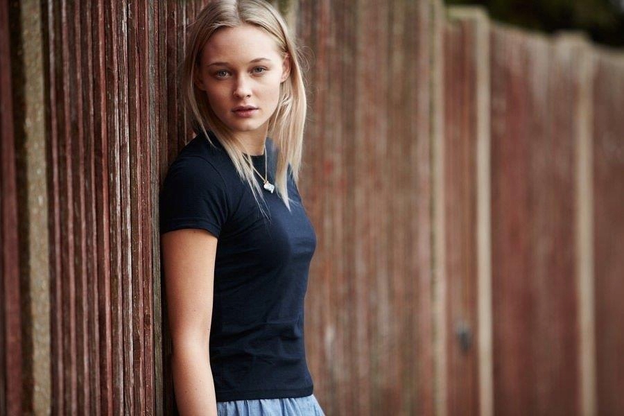 T-SHIRT KOSZULKA Top FRUIT GŁADKA VALUE BIAŁY XS Dekolt okrągły
