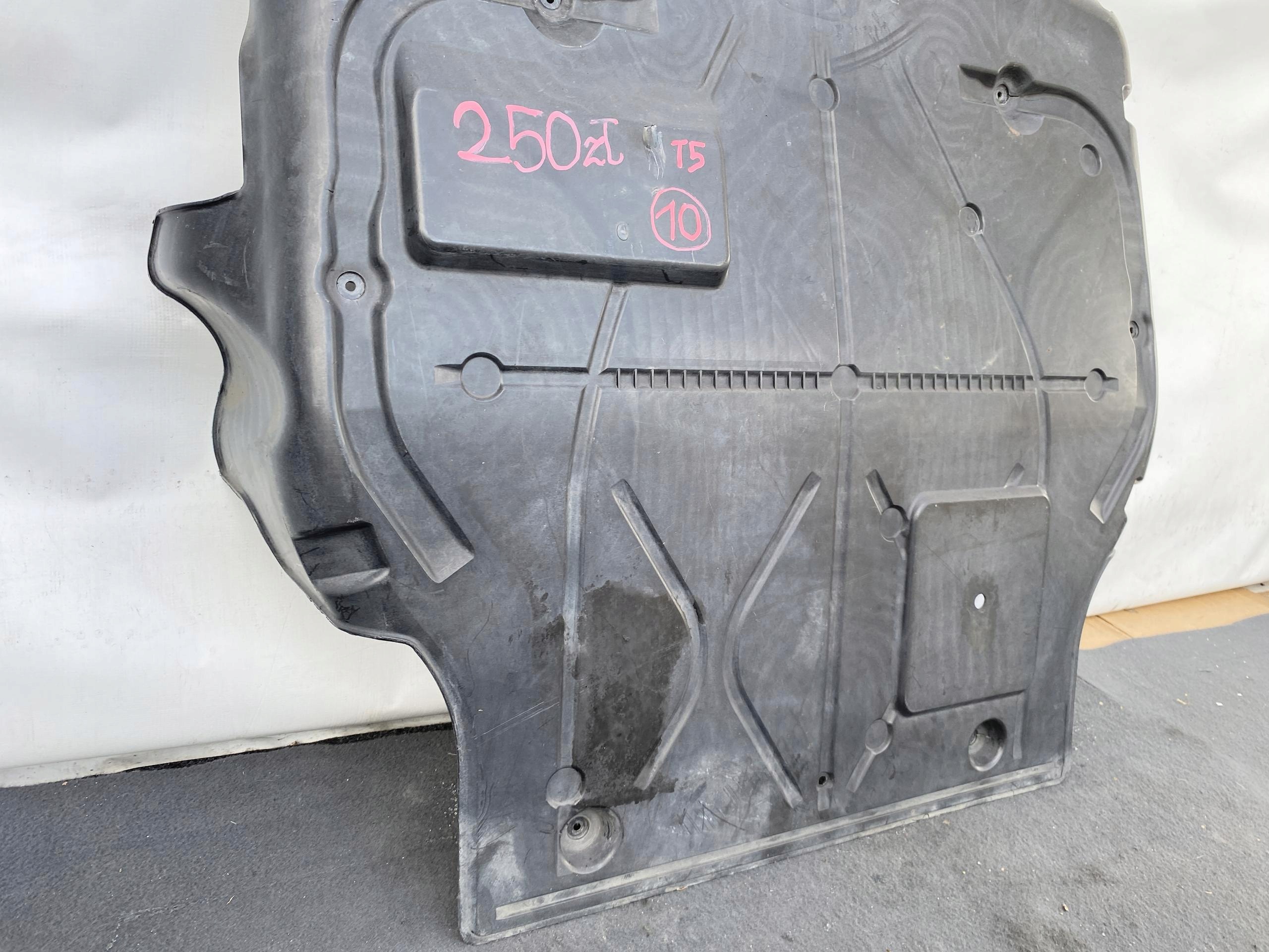 VW TRANSPORTER T5 LIFT 09- cover lower below engine PODWOZIE original
