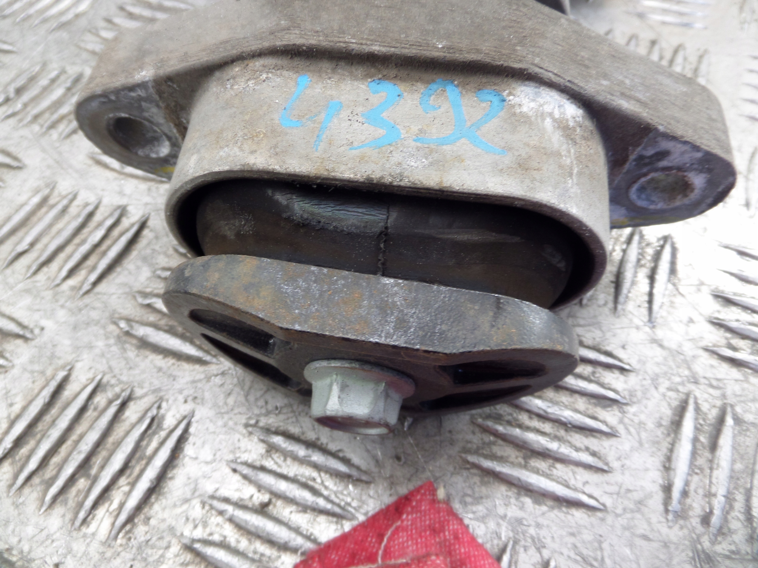 gearbox mounting engine mount KIA CEED HYUNDAI i30