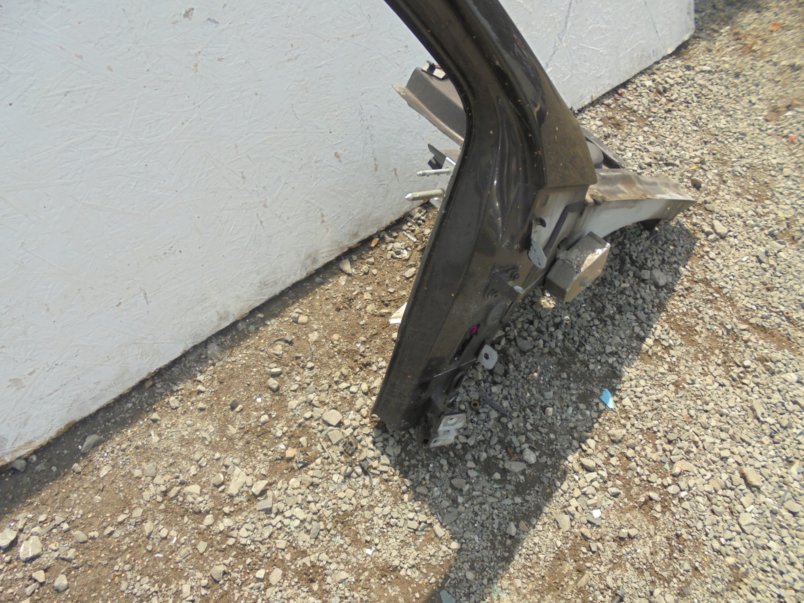 VW PASSAT B6 QUARTER FARTUCH RIGHT FRONT
