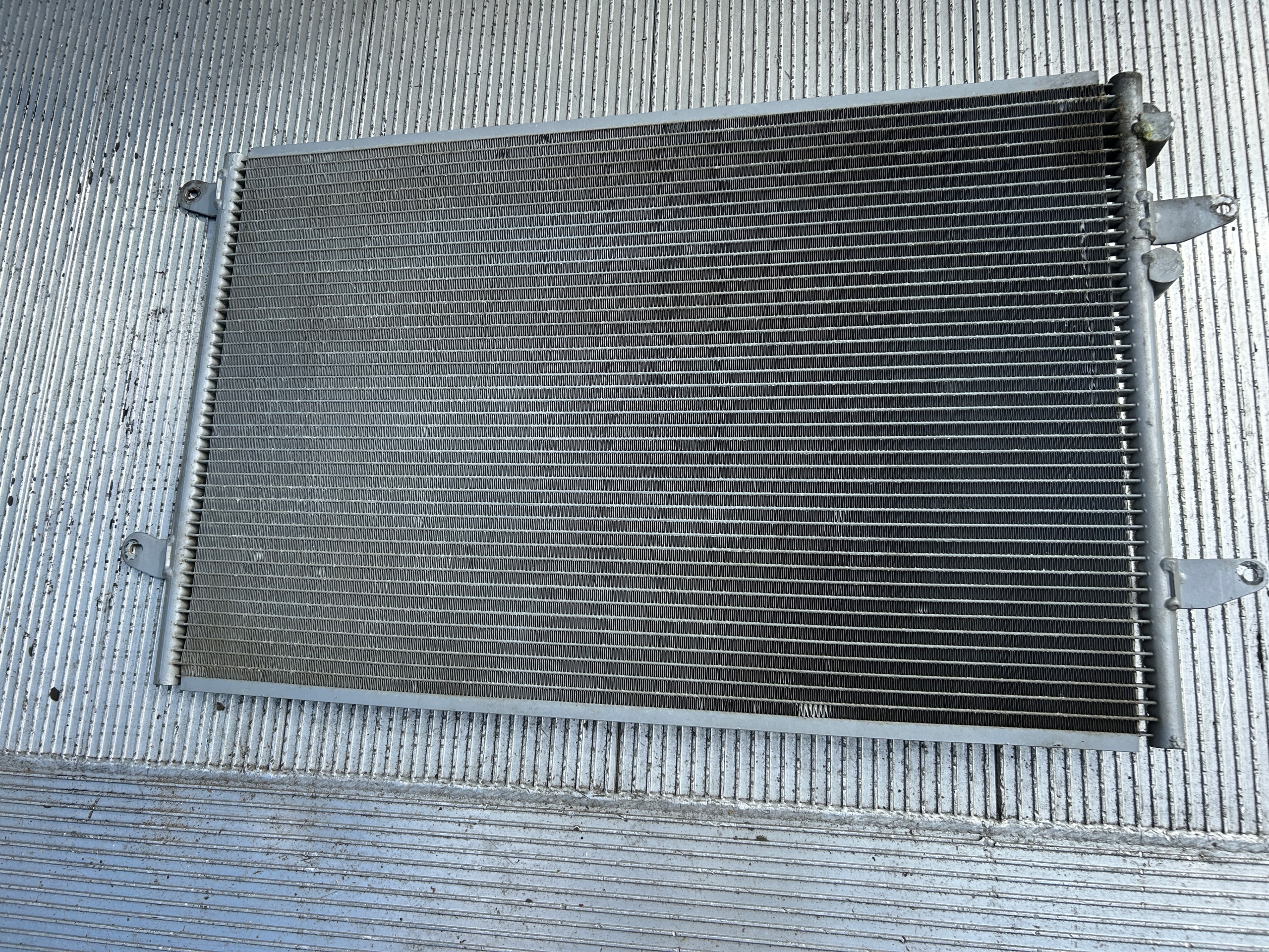 Радиатор кондиционера vw PHAETON 3.2 3.0 4.2 5.0