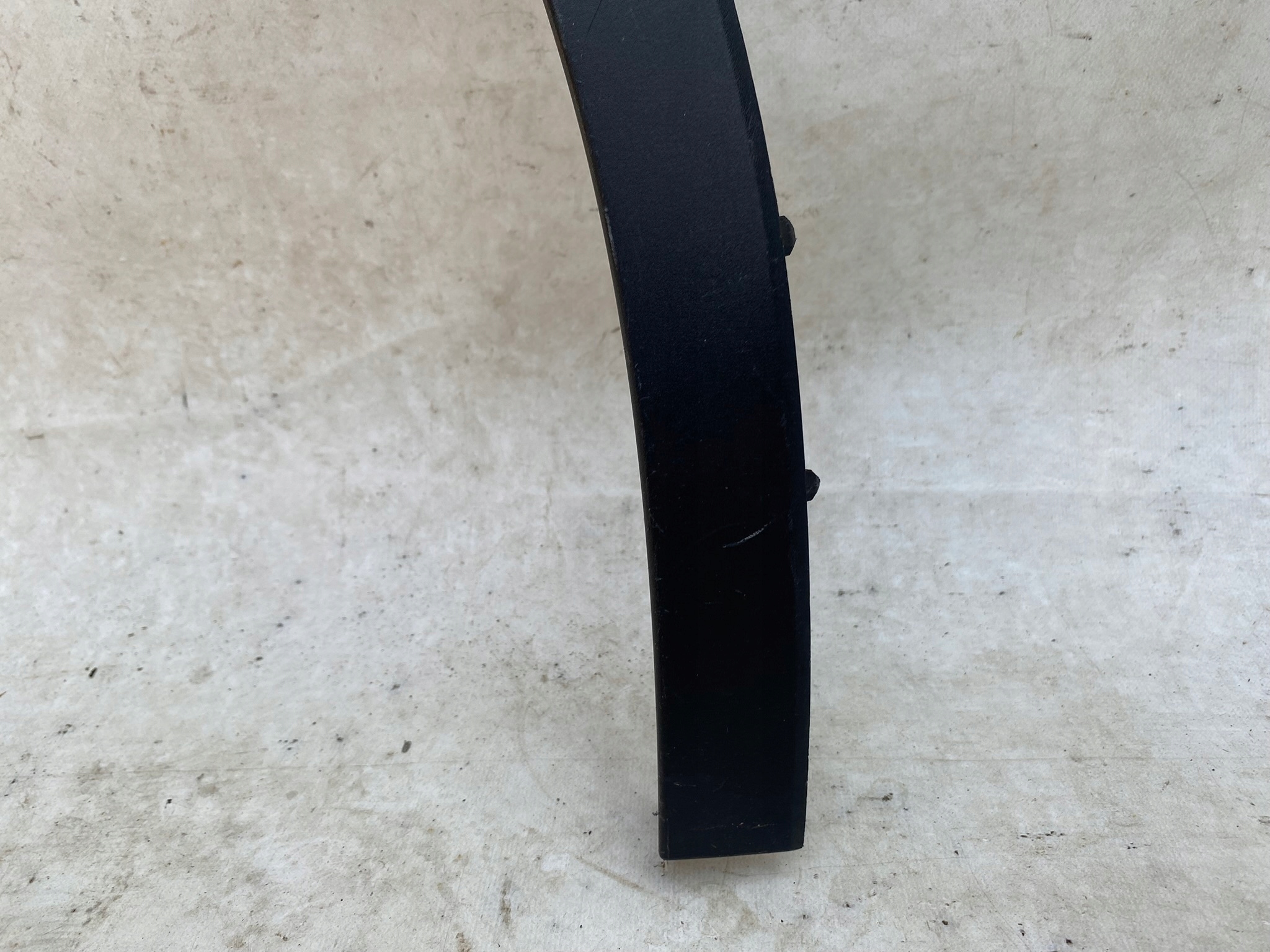 TESLA Y moulding for fender right front 1683860-00-A