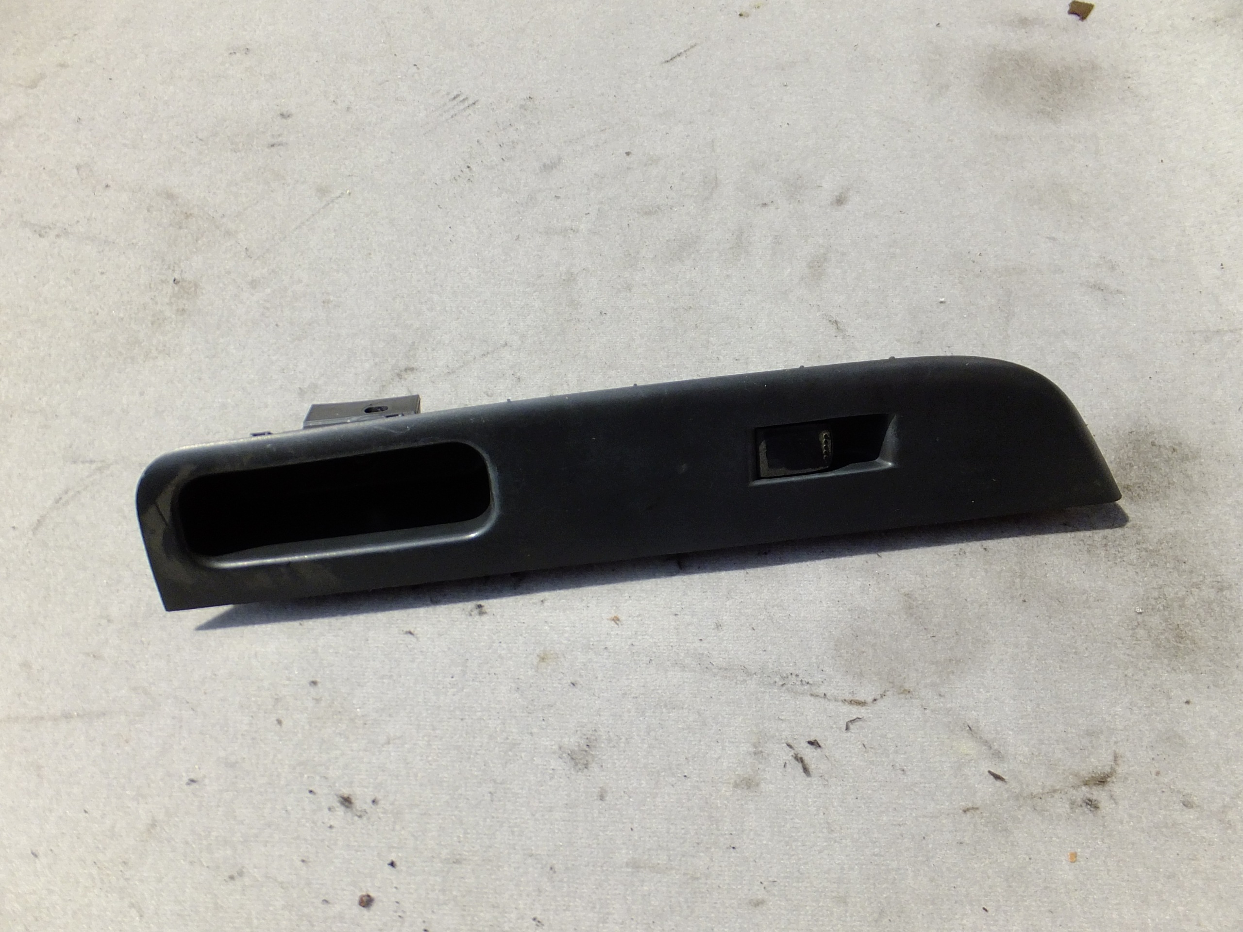 switch windows right front suzuki swift mk6 5D 2008r