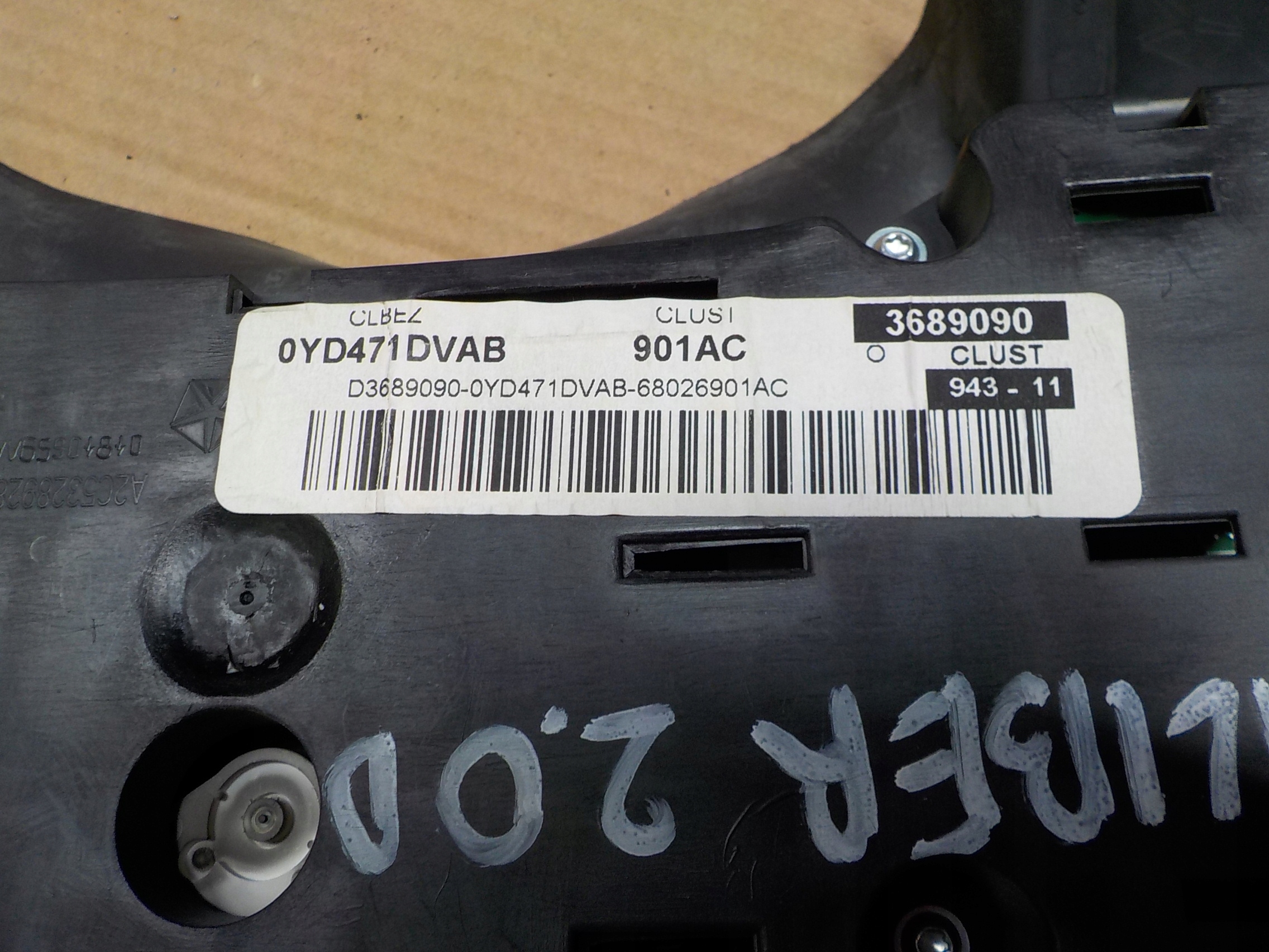 Instruments tachymètre compte tours dodge caliber 2,0 crd P68026901AC