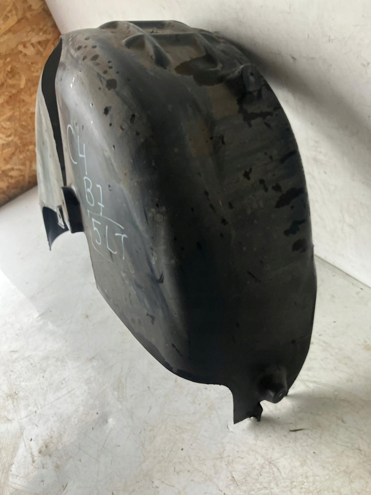 mudguard left rear part CITROEN C4 II B7 9687462880