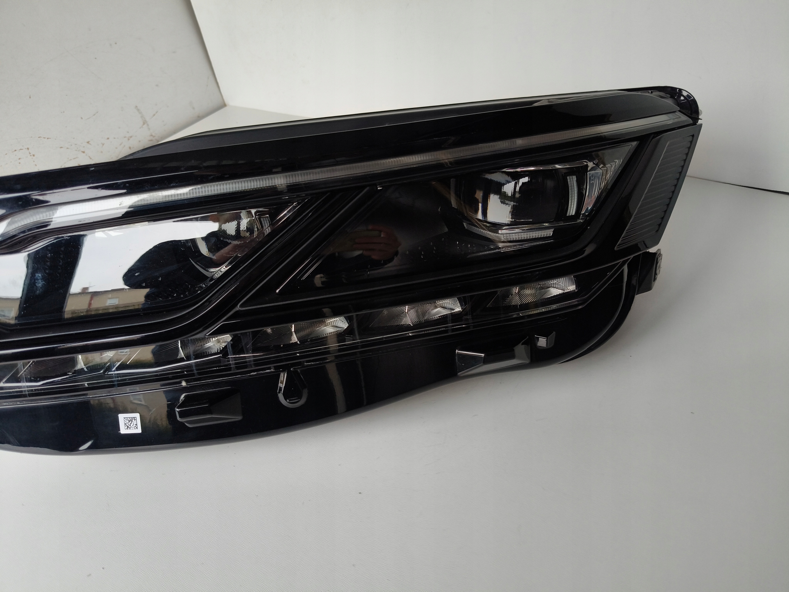 light left REFLEKTOR VW TOUAREG III 760 18- R-LINE FULL LED