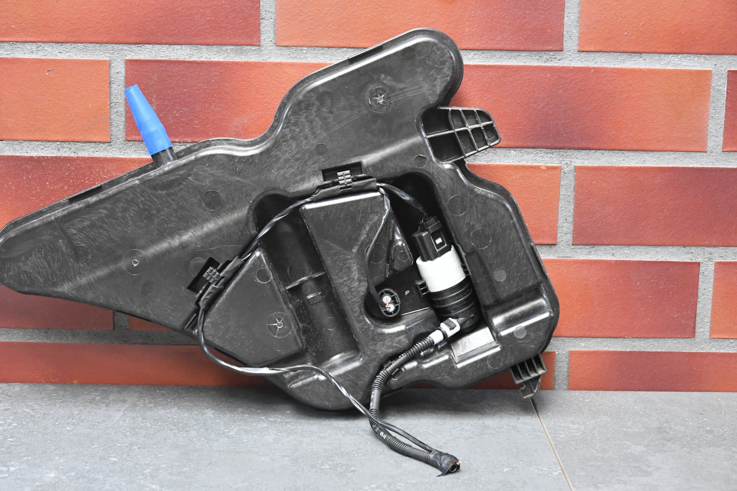 complete washer fluid tank BMW 4 G22 4 G23 5058km