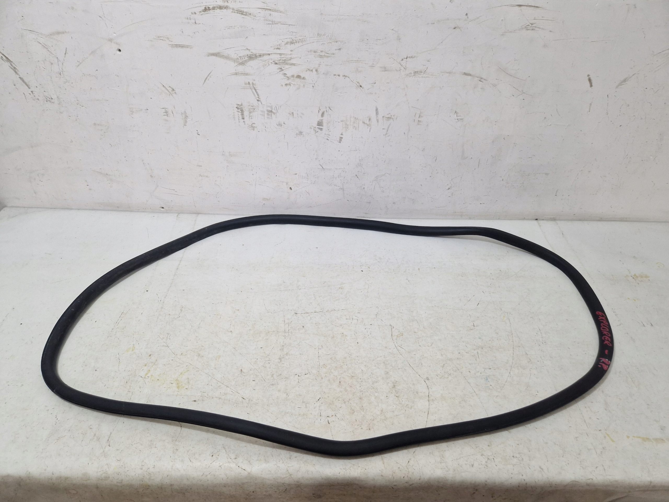 FORD EXPLORER VI MK6 2020- rubber gasket door right front for KAROSERIE